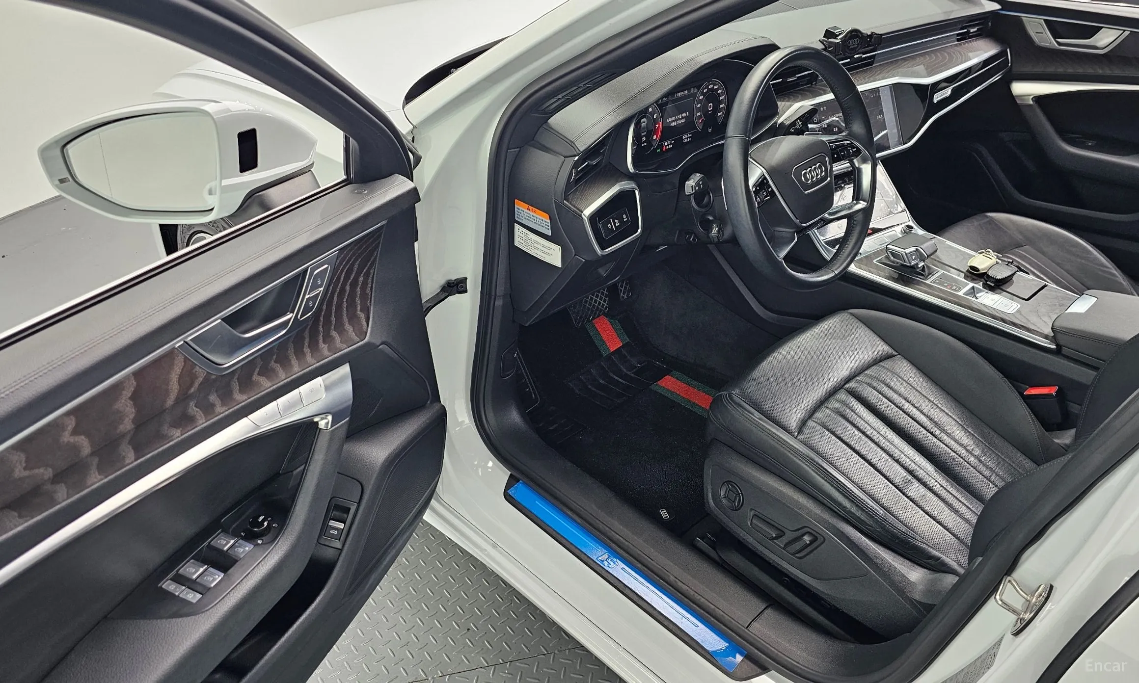 Audi A6 (C8) превью 10