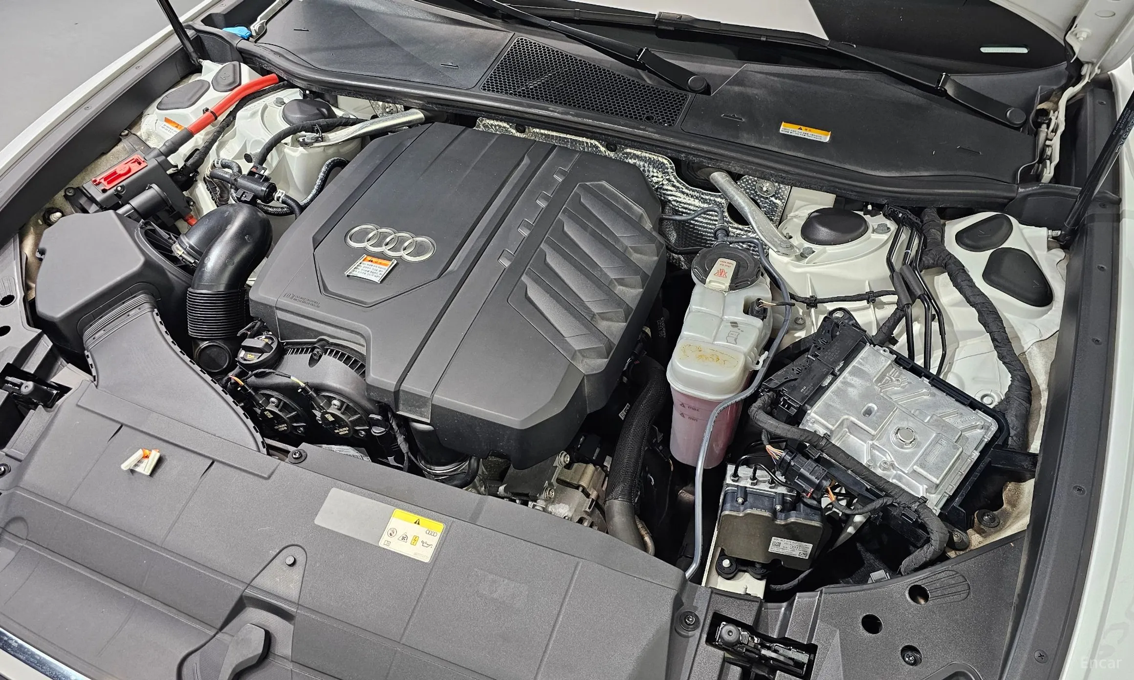 Audi A6 (C8) превью 6
