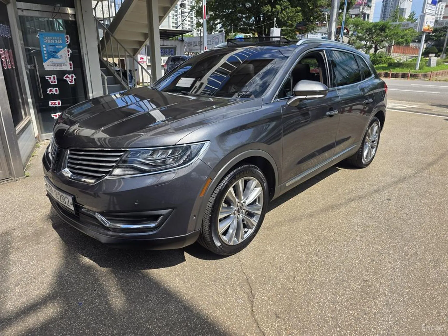 Lincoln MKX 2nd Generation