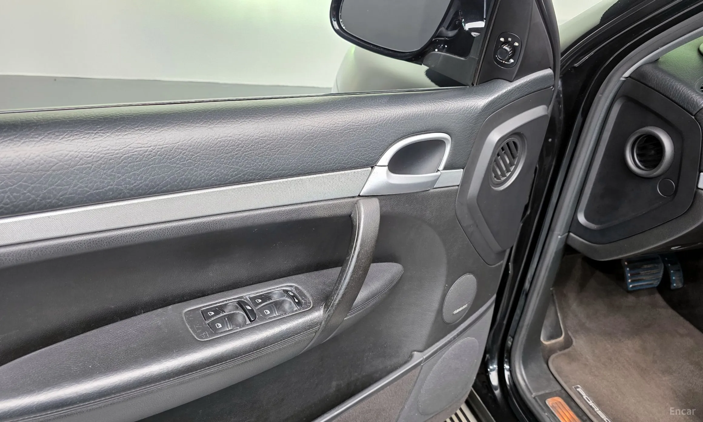 Porsche Cayenne превью 17