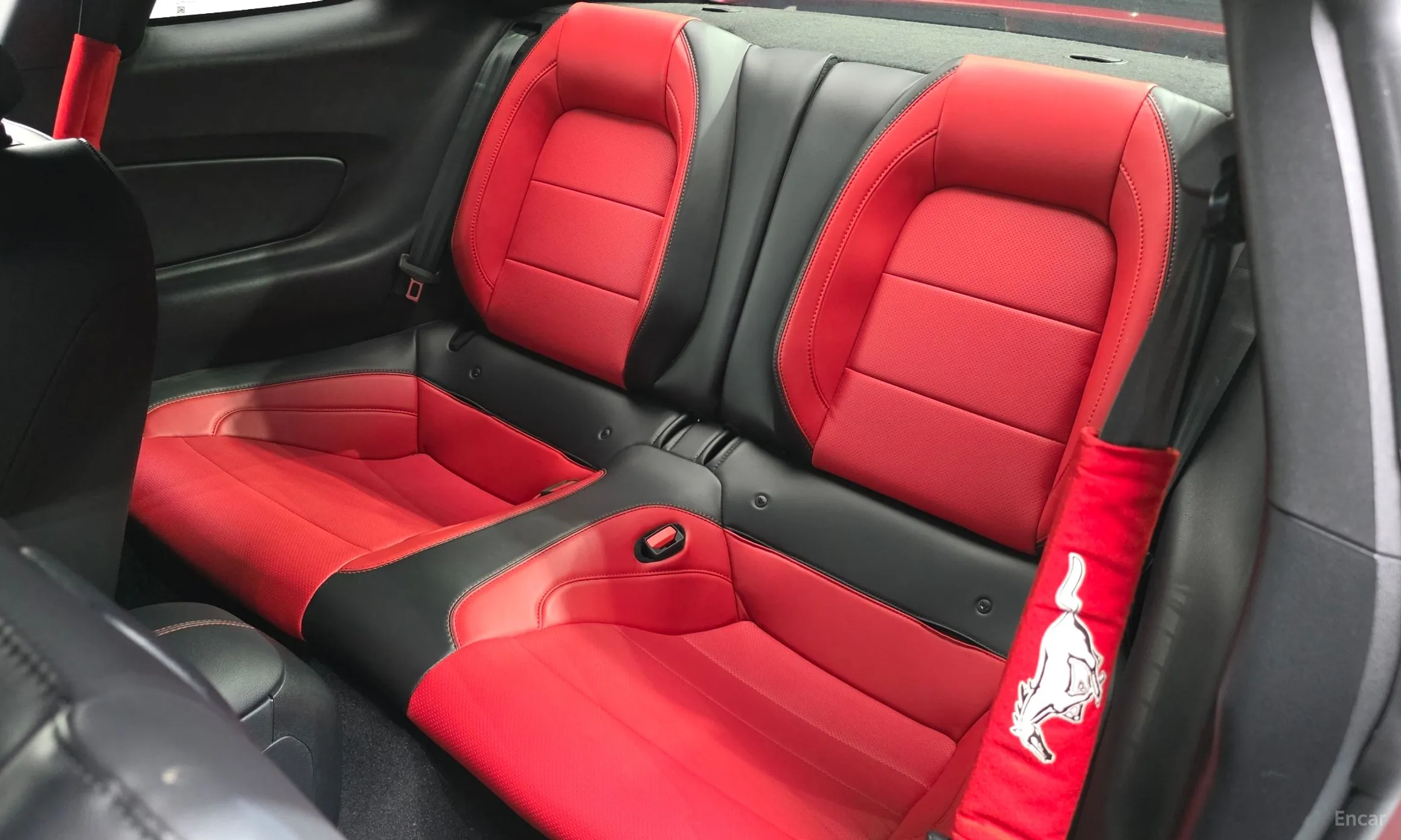 Ford Mustang превью 11