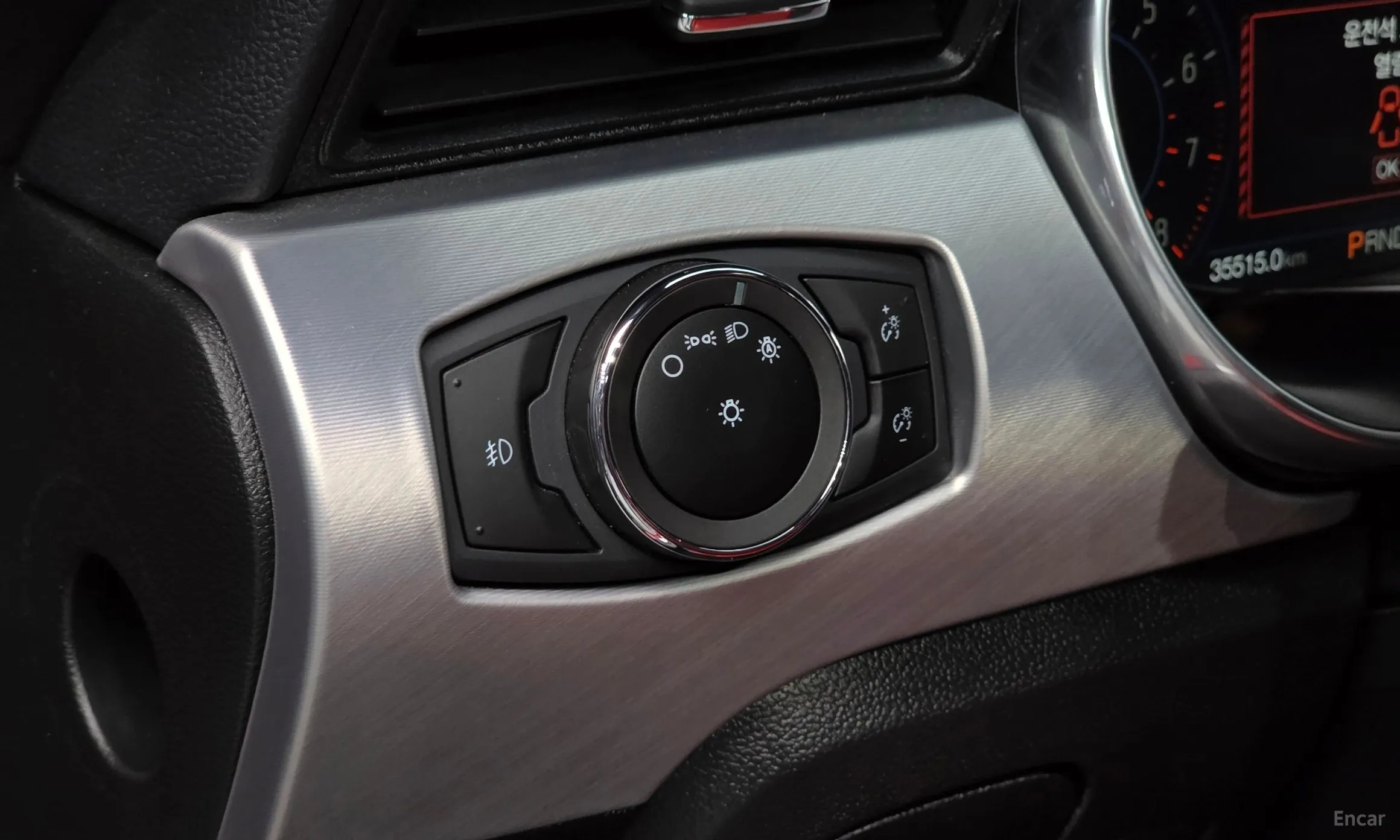 Ford Mustang превью 15