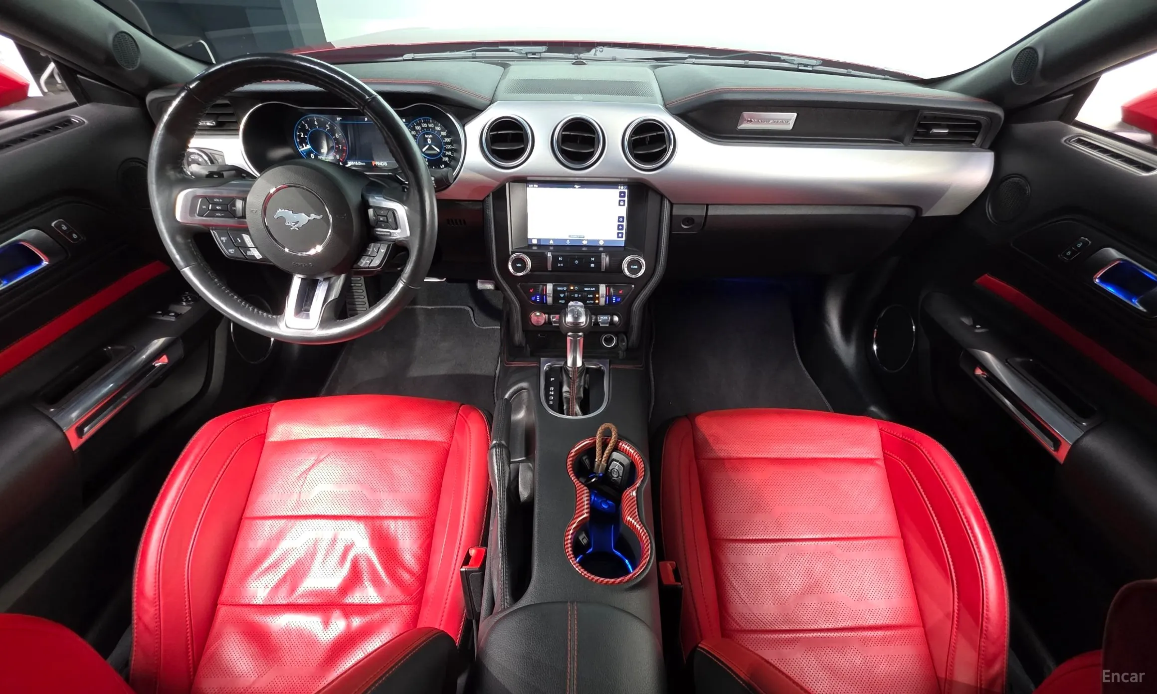 Ford Mustang превью 7