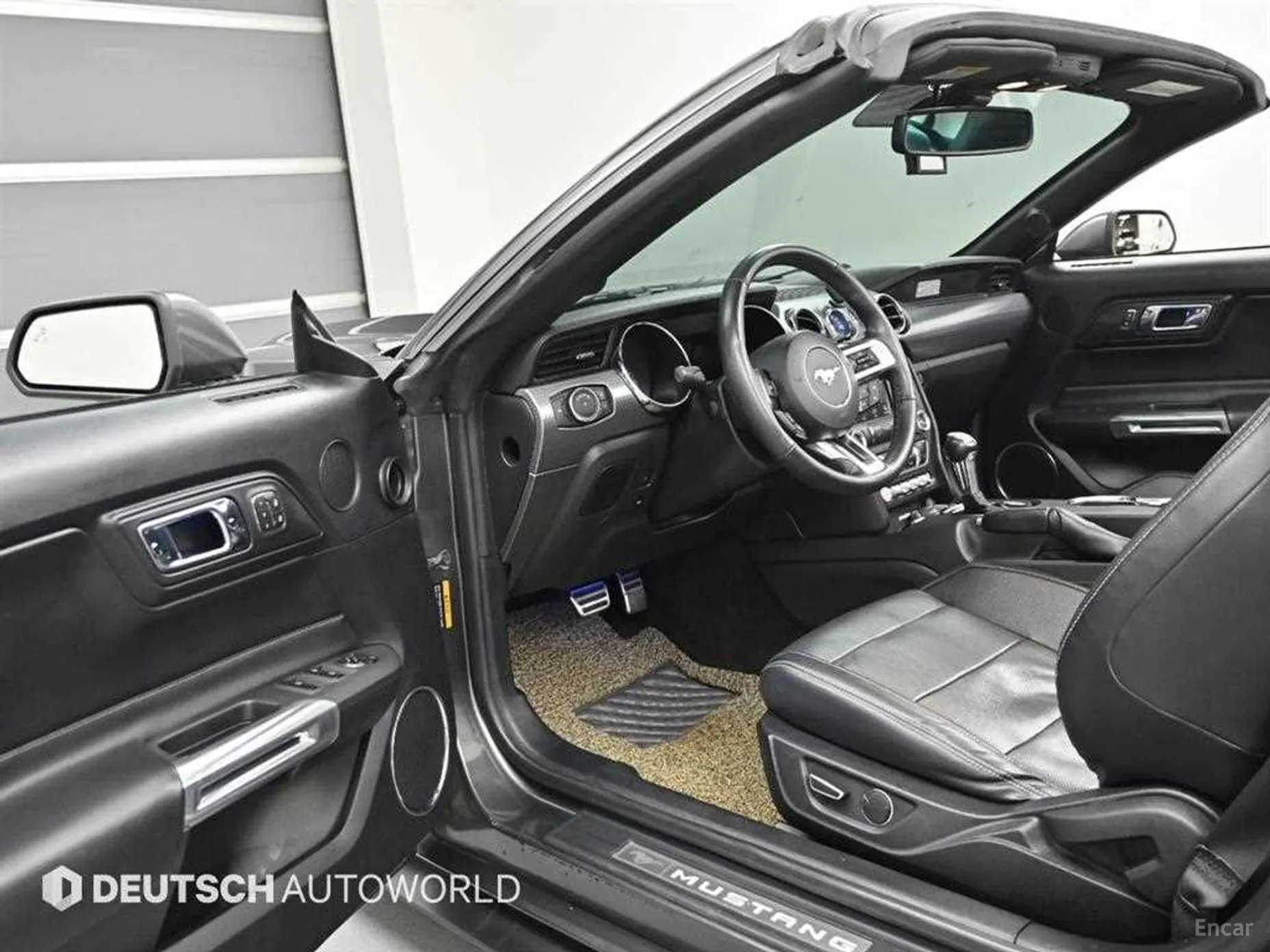 Ford Mustang превью 10