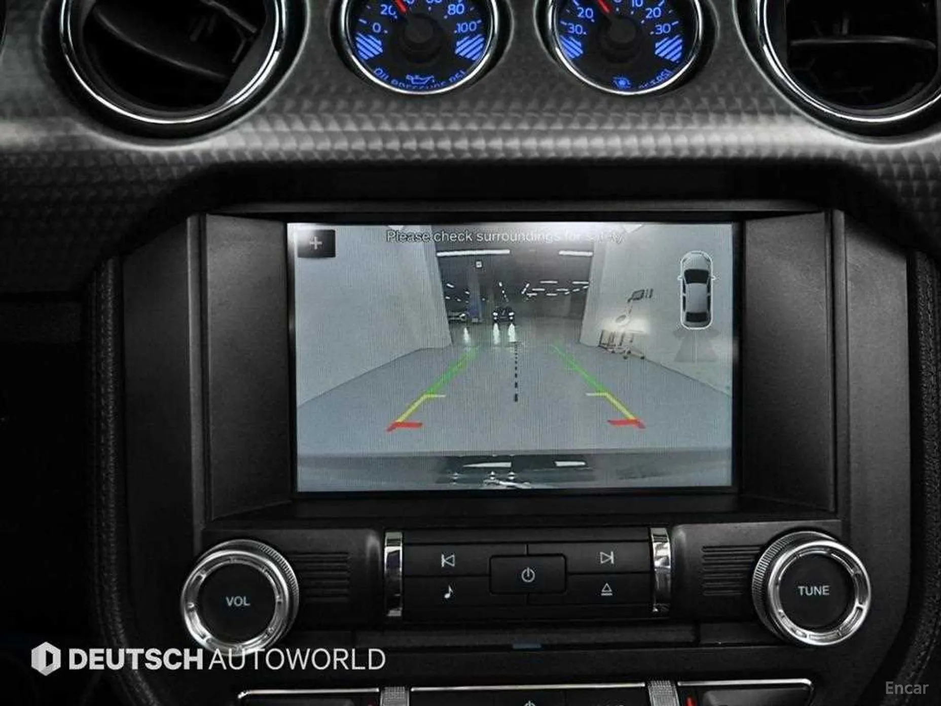 Ford Mustang превью 14