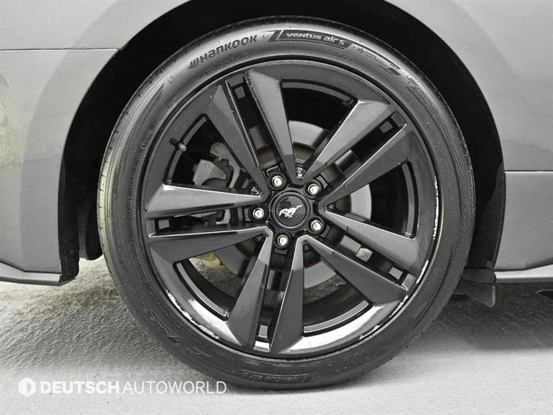 Ford Mustang превью 4
