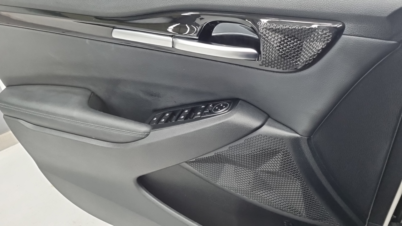 Kia Seltos превью 16