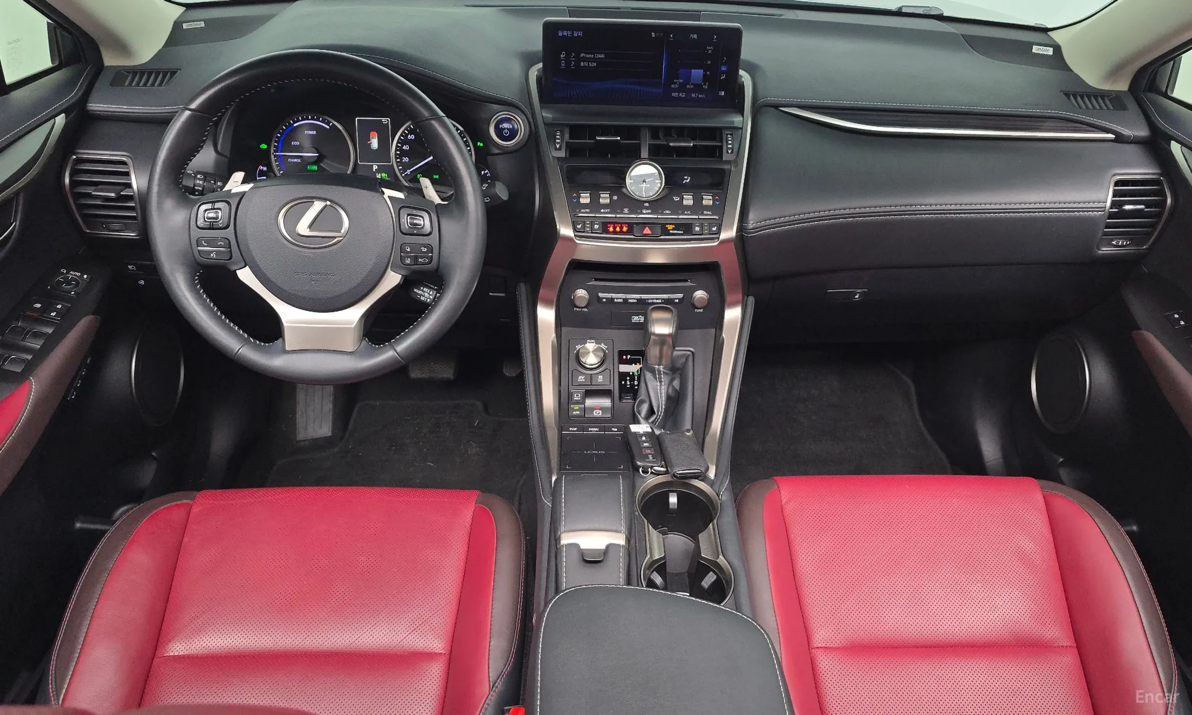 Lexus NX300h превью 7