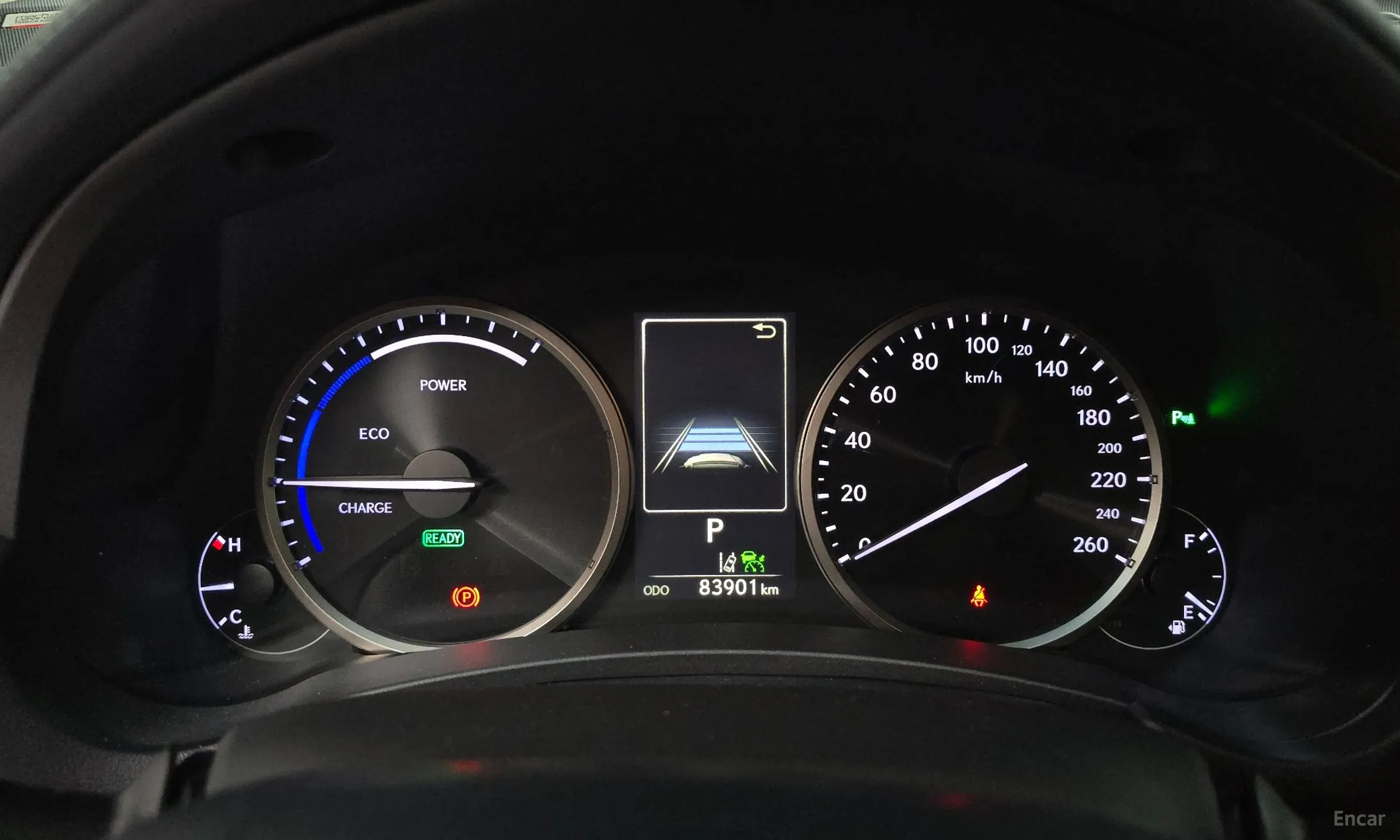 Lexus NX300h превью 8