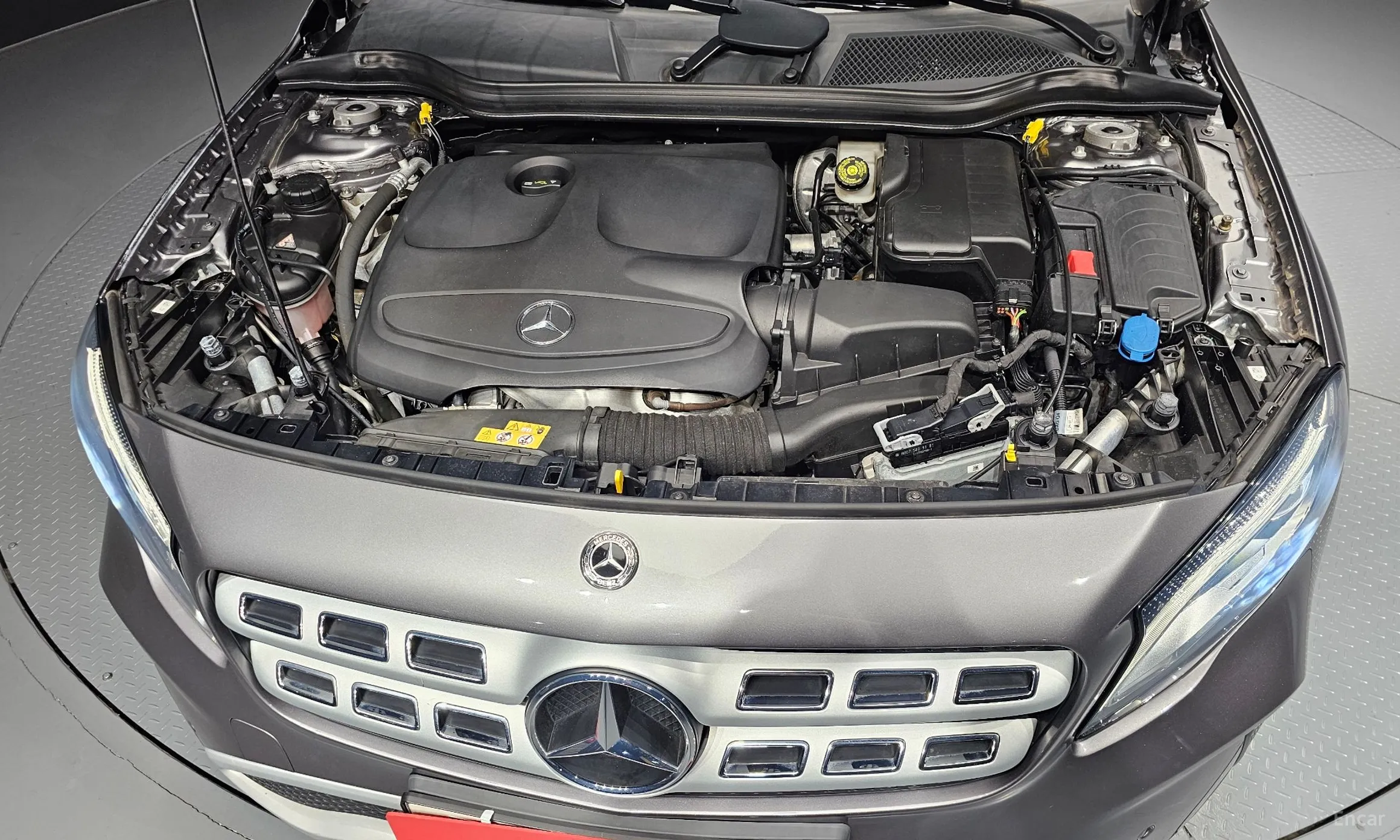 Mercedes Benz GLA-Class X156 превью 6