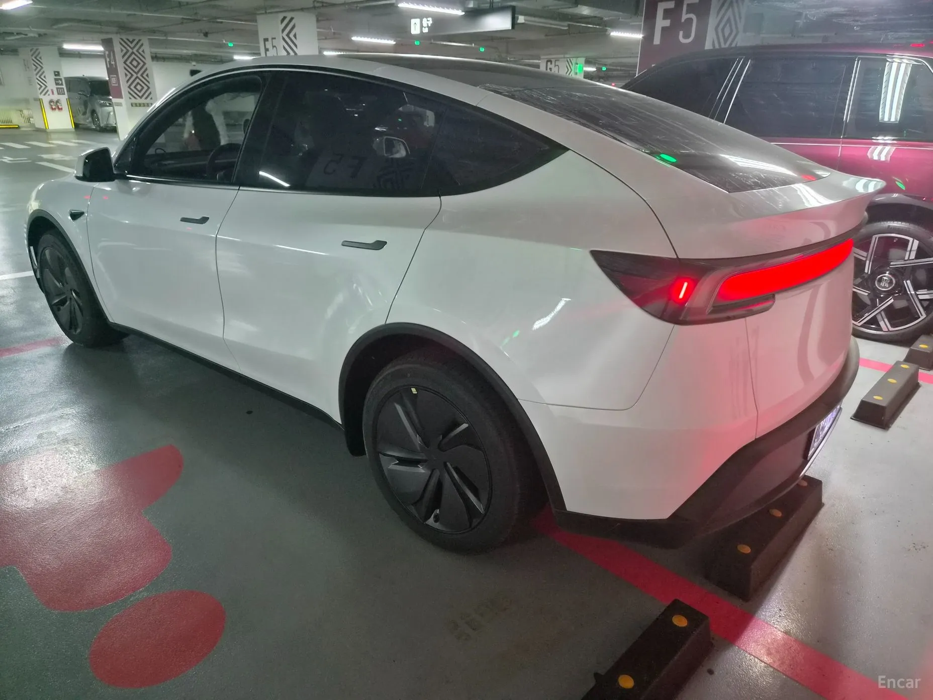 Tesla Model Y превью 5