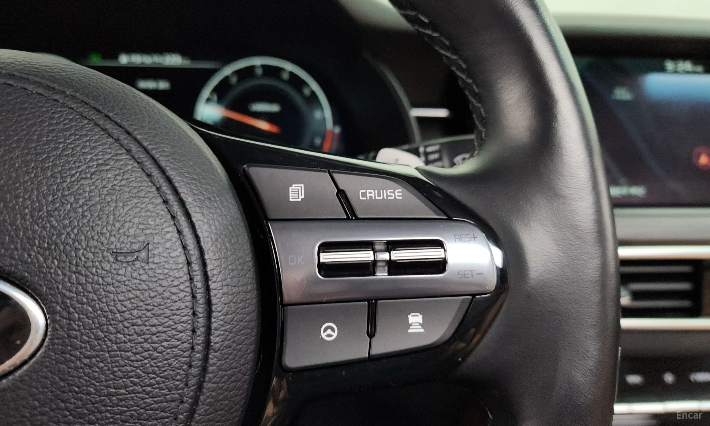 Kia K7 Premier превью 16