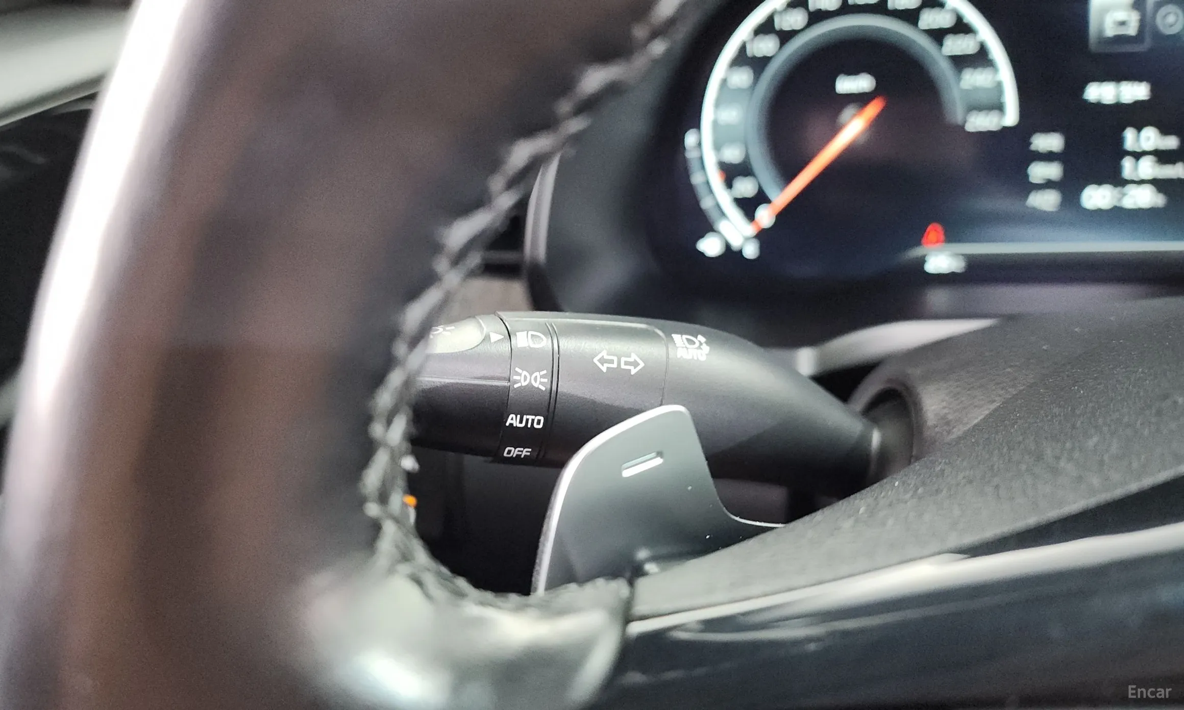 Kia K7 Premier превью 20