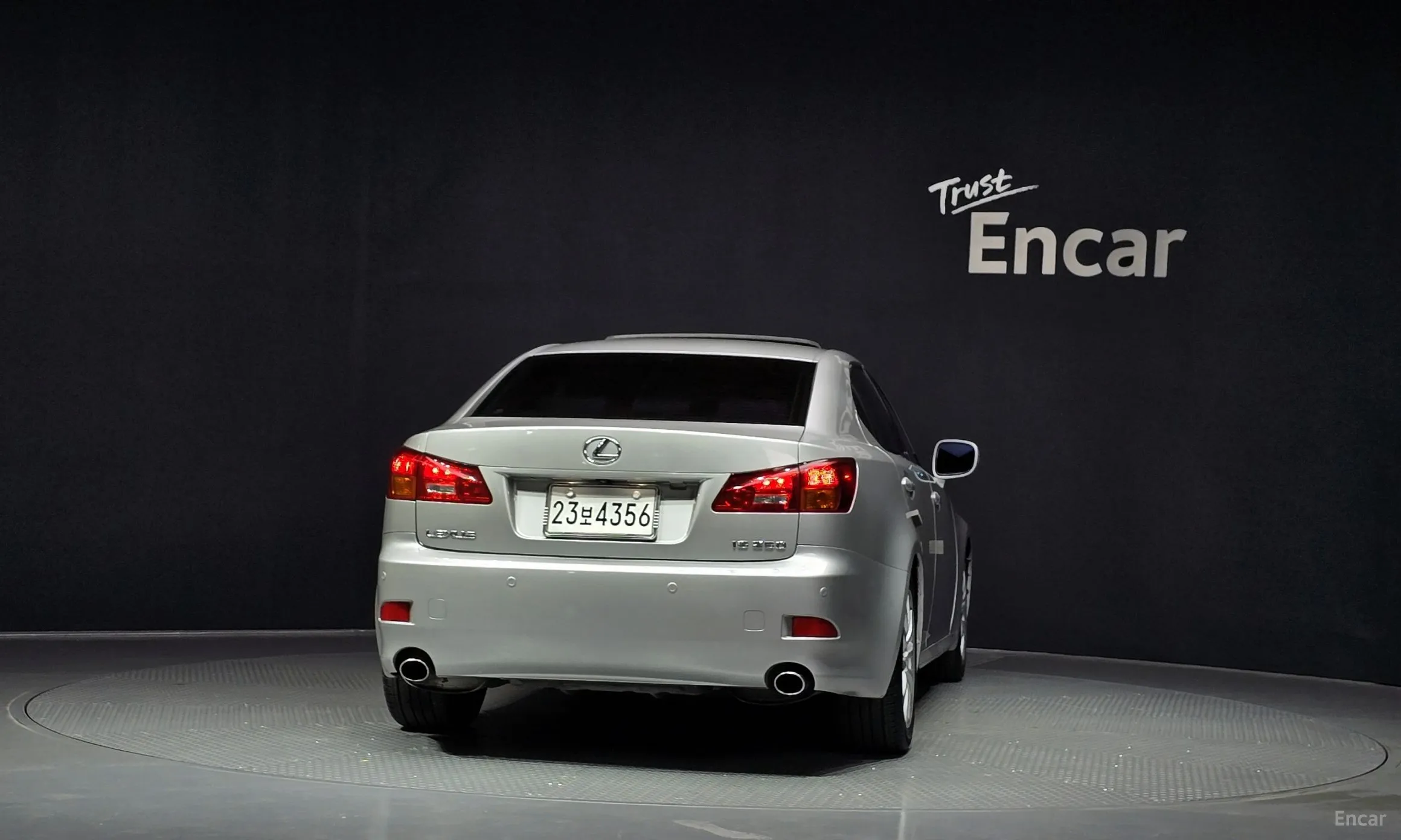 Lexus IS250 превью 4