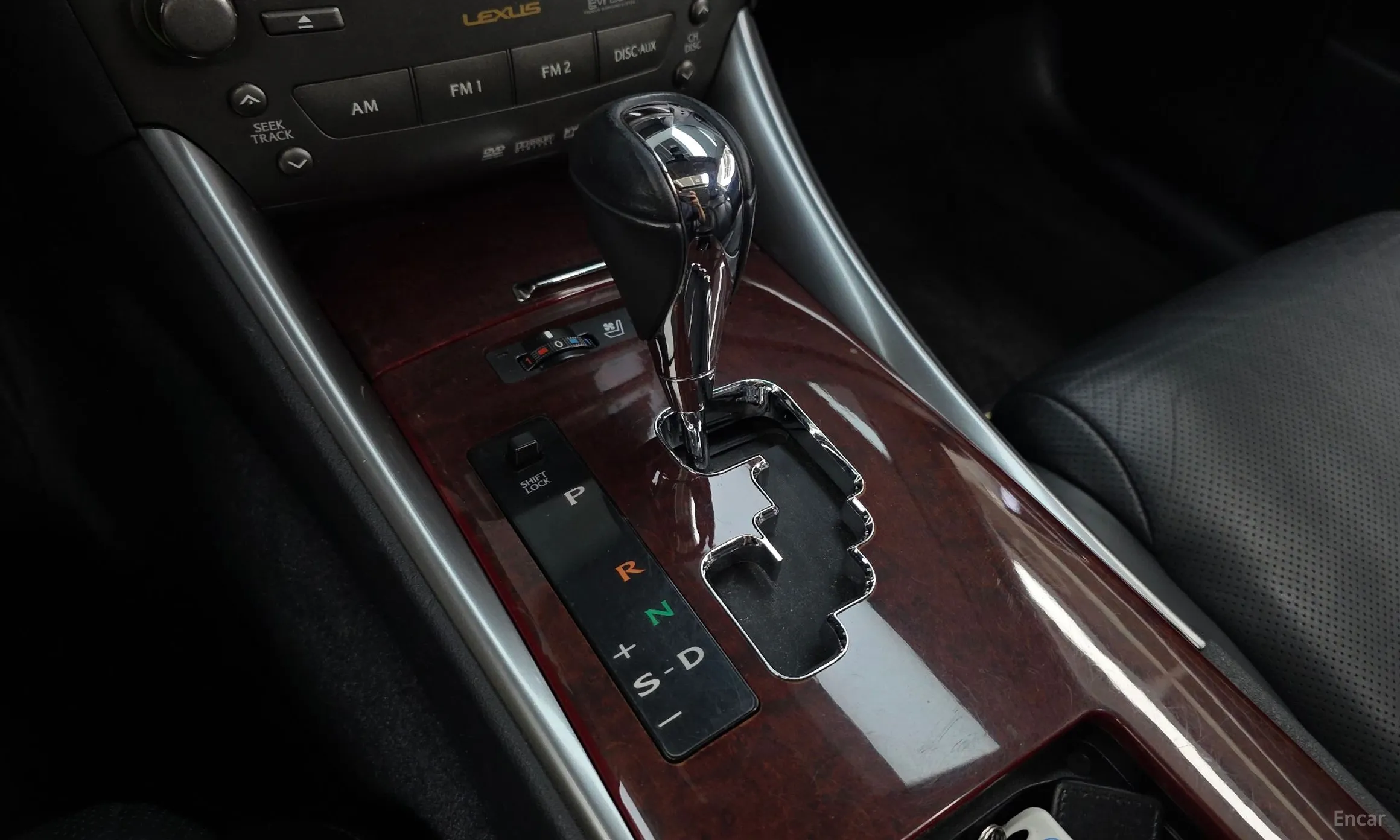 Lexus IS250 превью 9
