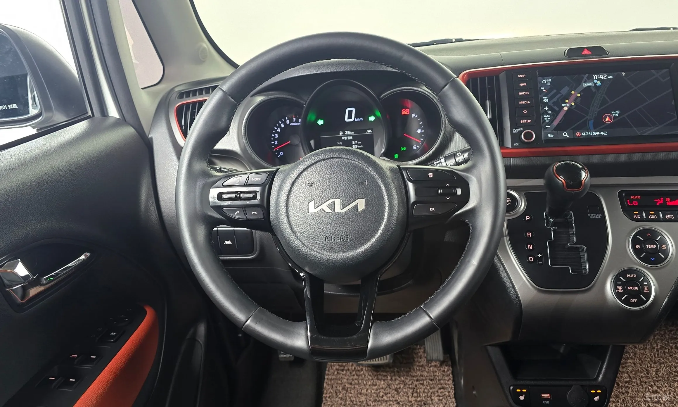 Kia Ray превью 12