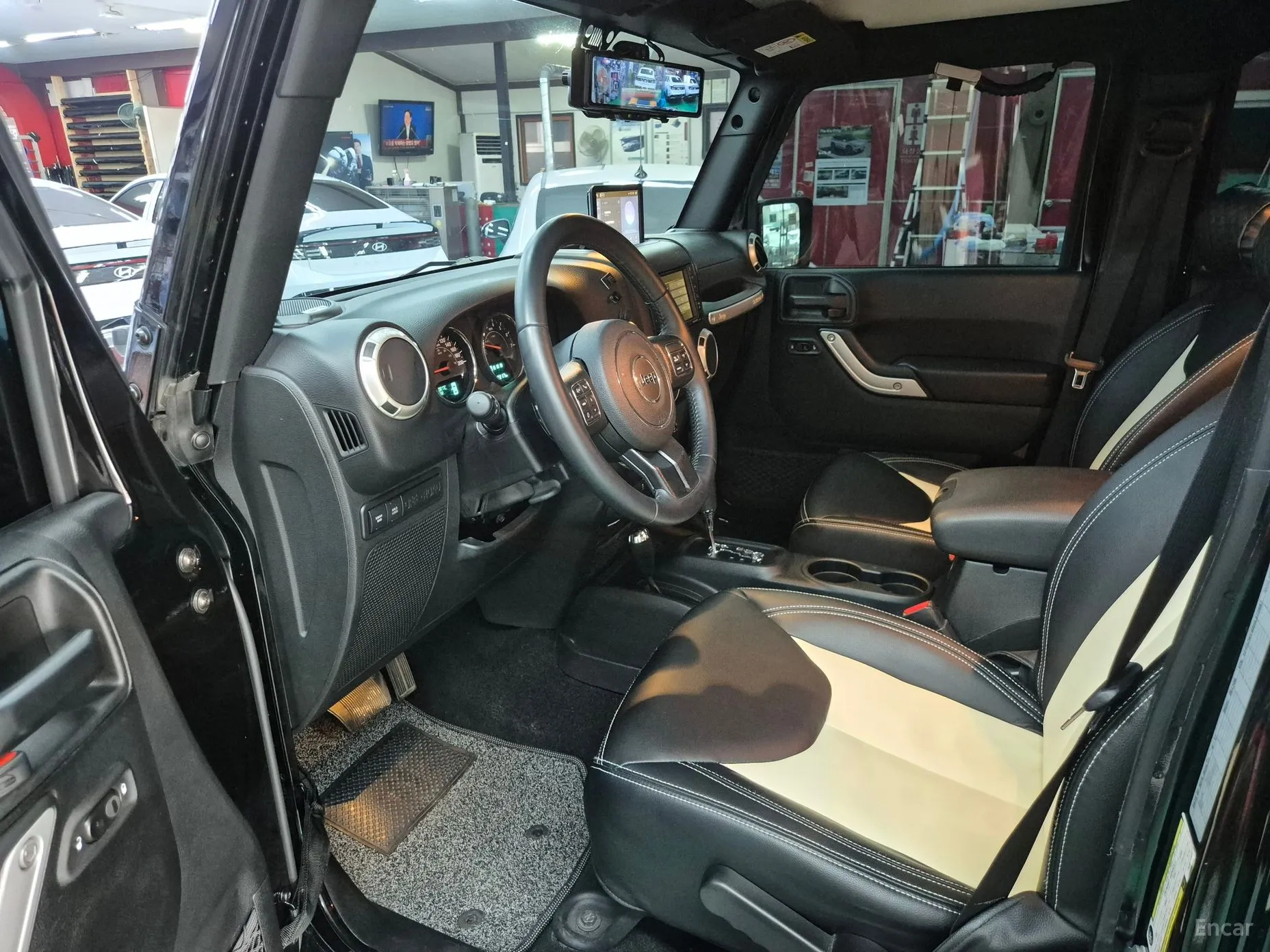 Jeep Wrangler (JK) превью 9
