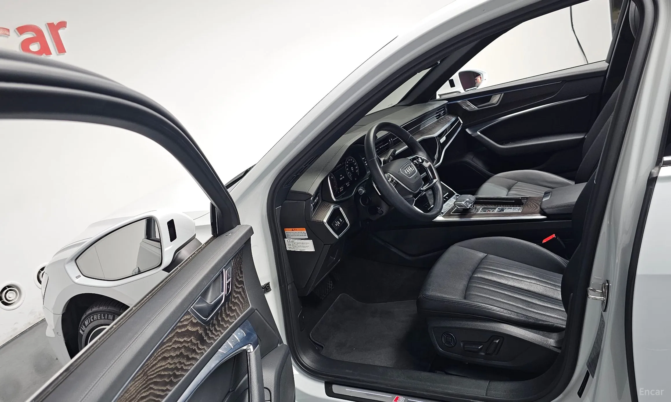 Audi A6 (C8) превью 10