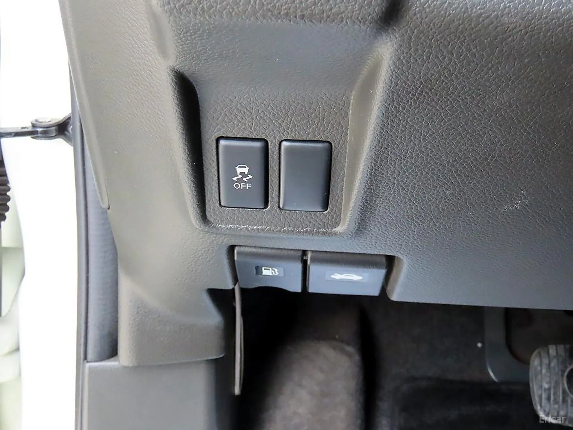 Nissan Cube превью 12