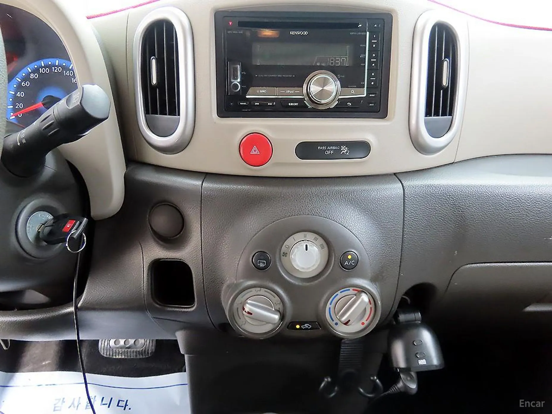 Nissan Cube превью 13