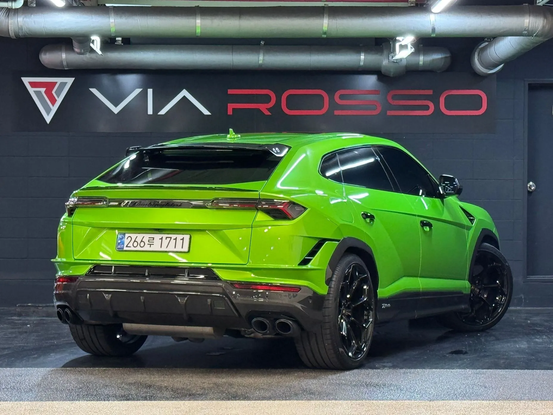 Lamborghini Urus превью 3
