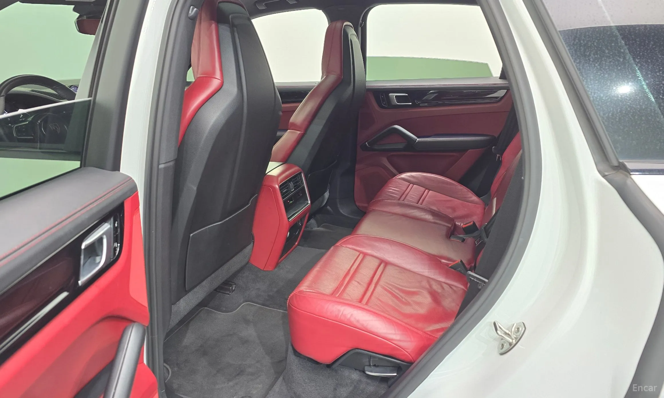 Porsche Cayenne (PO536) превью 11