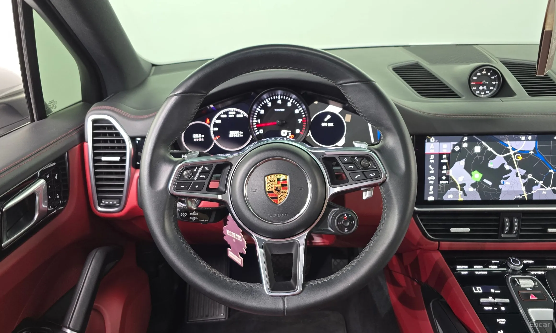 Porsche Cayenne (PO536) превью 13