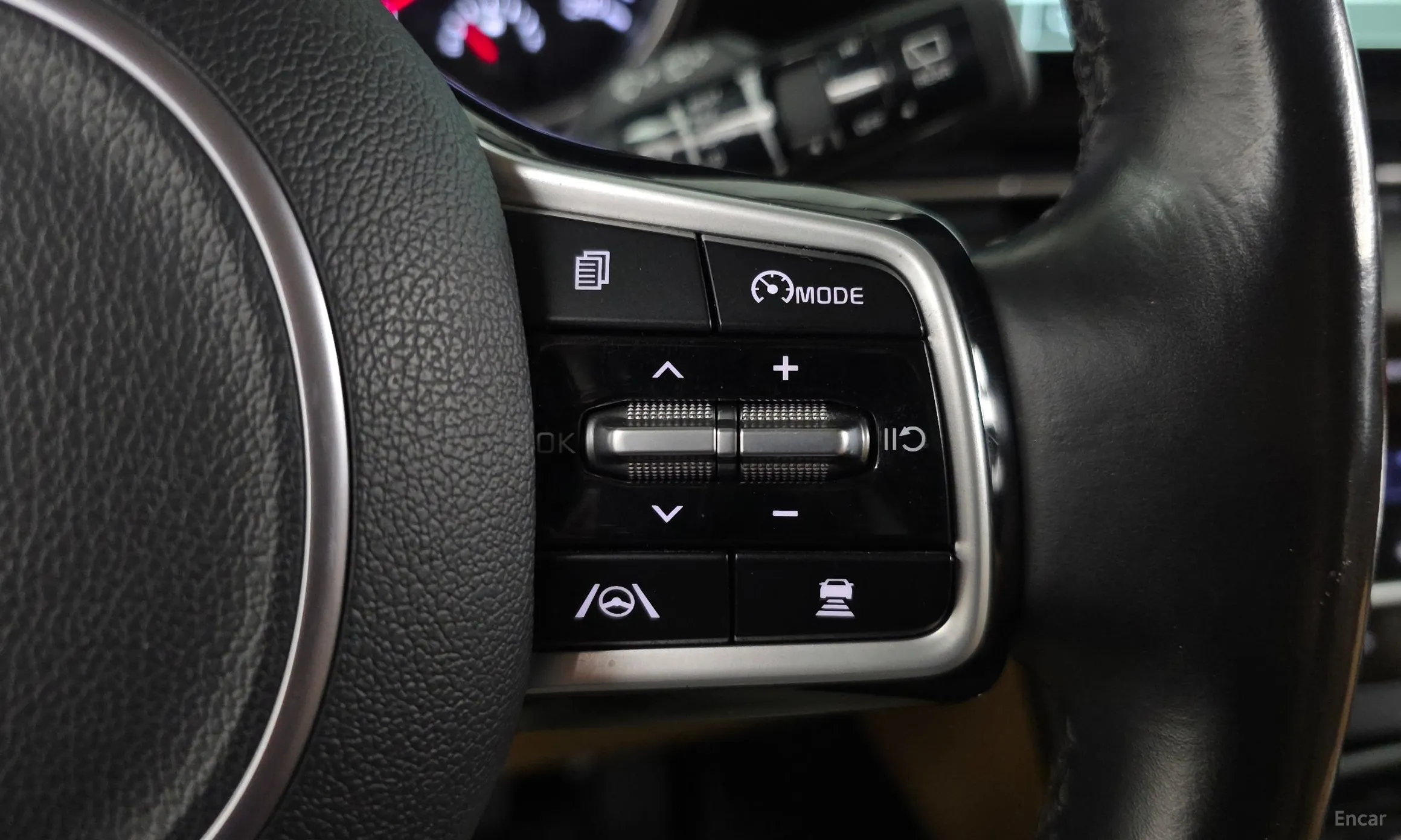 Kia Carnival Gen 4 превью 16