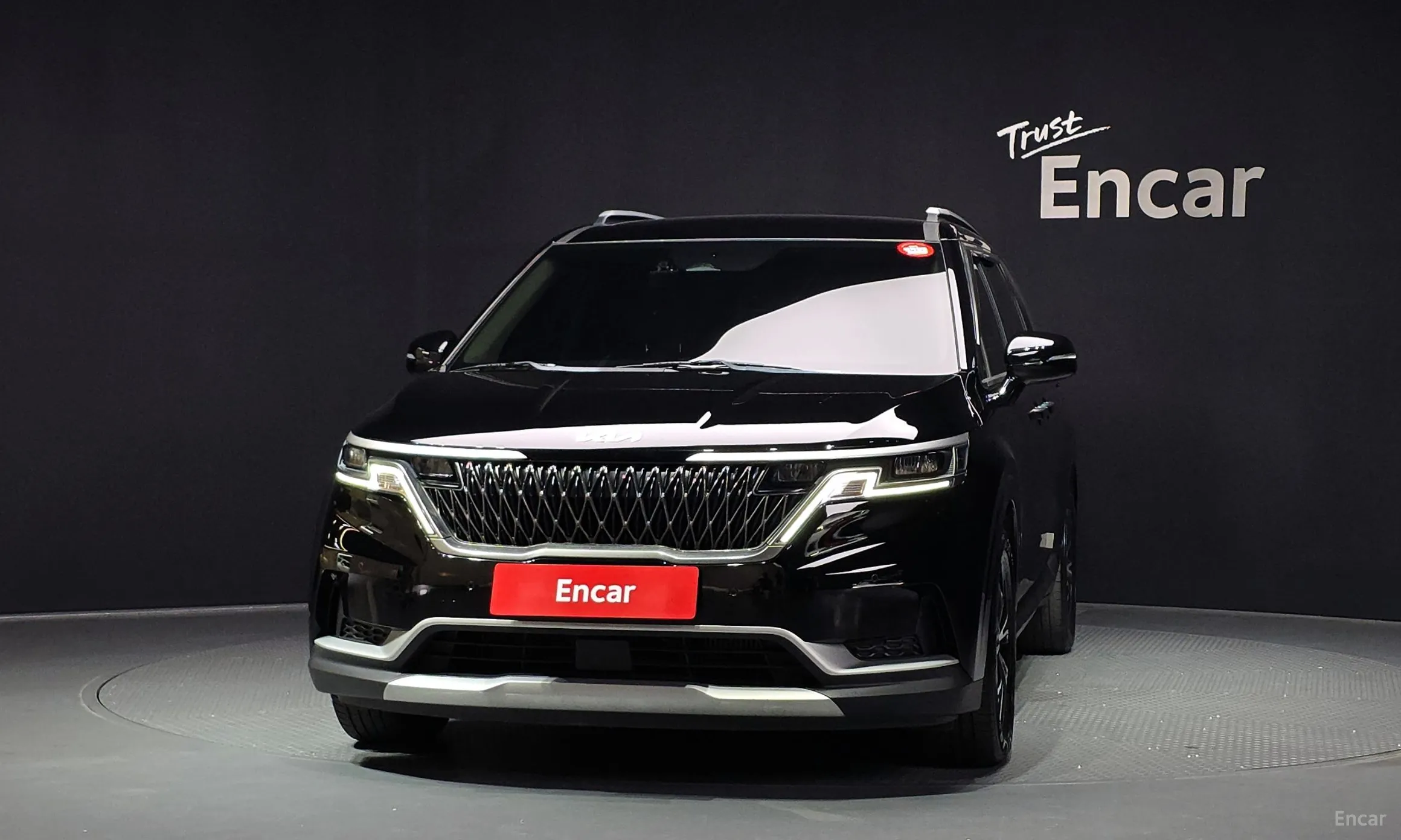 Kia Carnival Gen 4 превью 3
