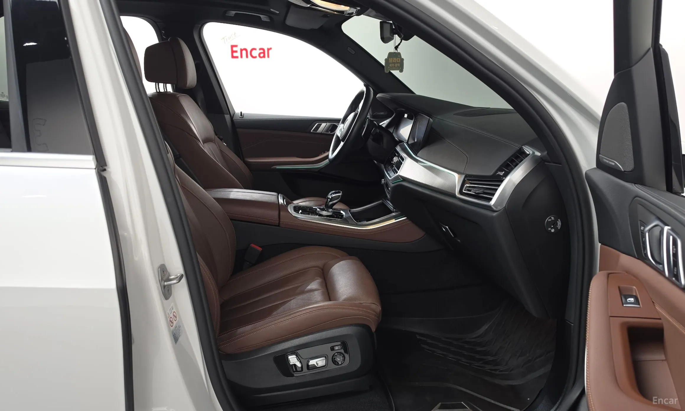 BMW X5 (G05) превью 11
