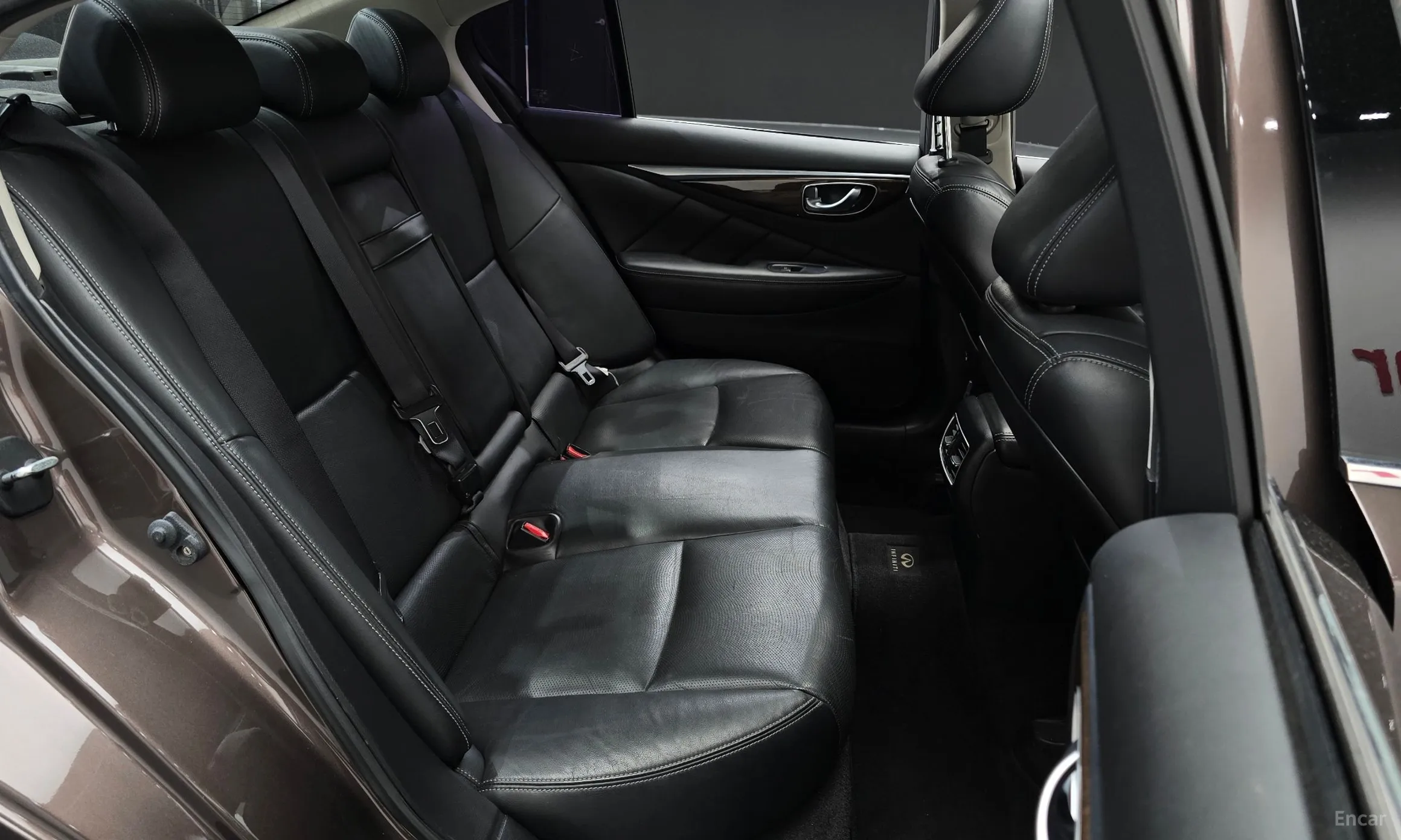 Infiniti Q50 превью 11