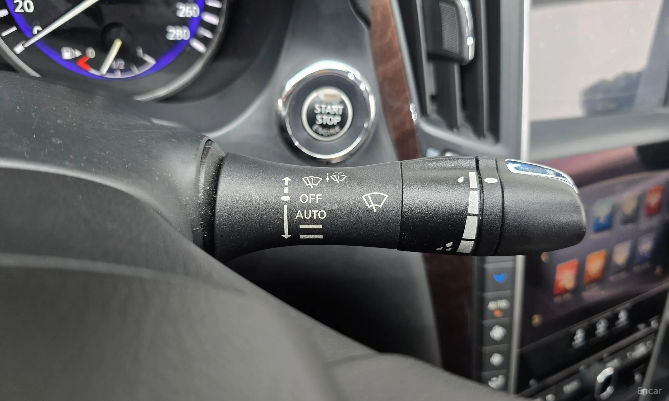 Infiniti Q50 превью 18