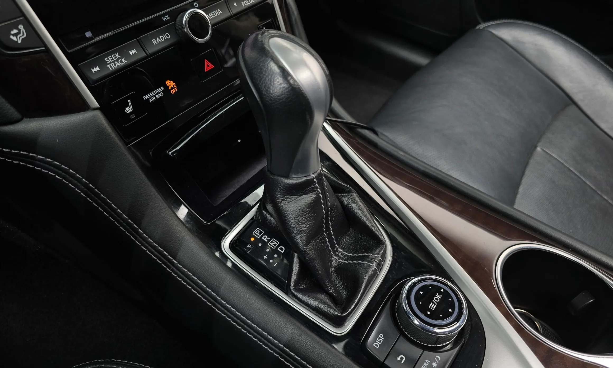 Infiniti Q50 превью 9