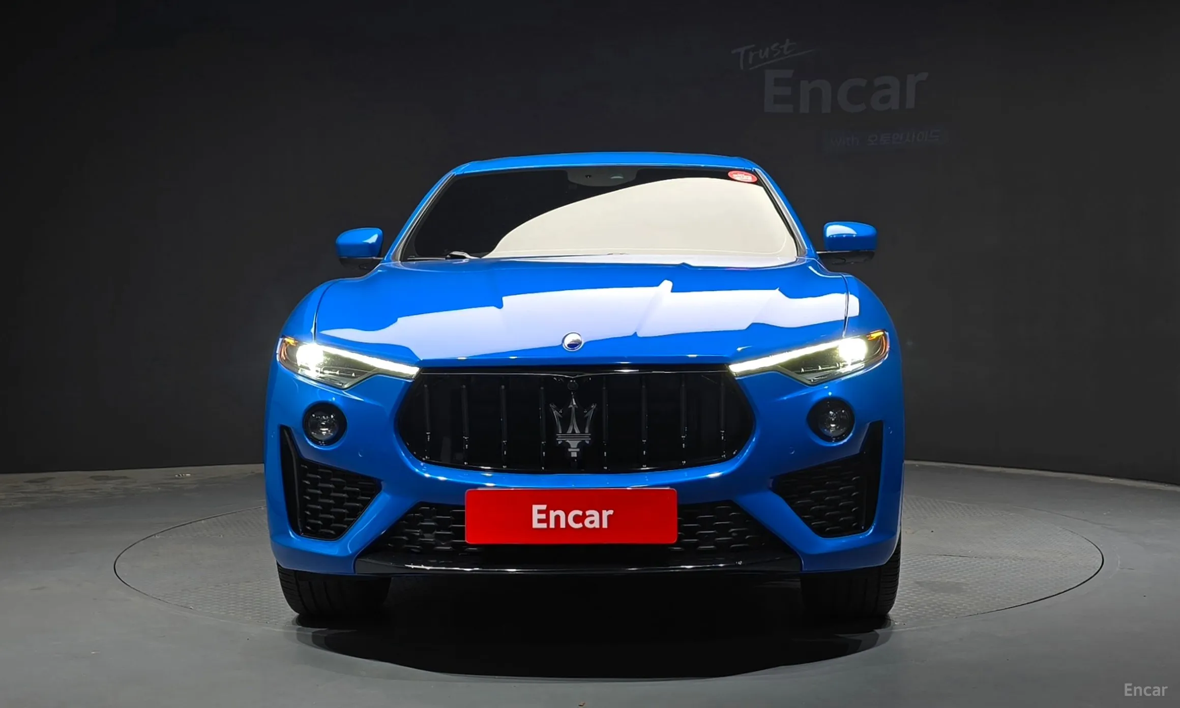 Maserati Levante превью 3
