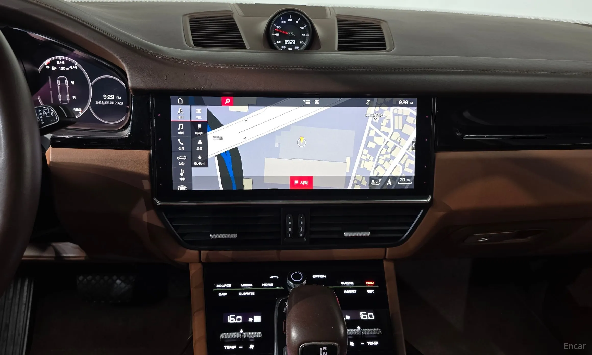 Porsche Cayenne (PO536) превью 12