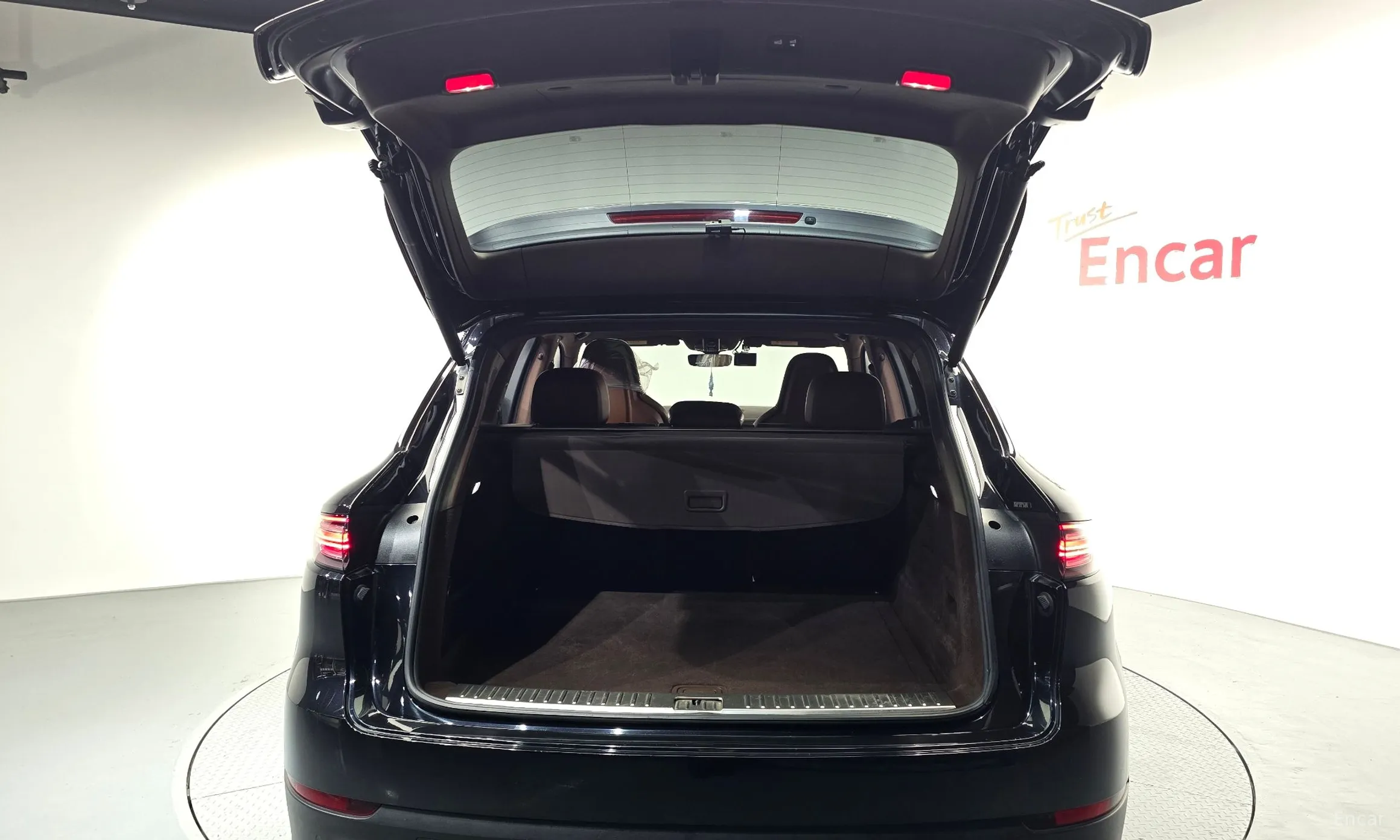 Porsche Cayenne (PO536) превью 17