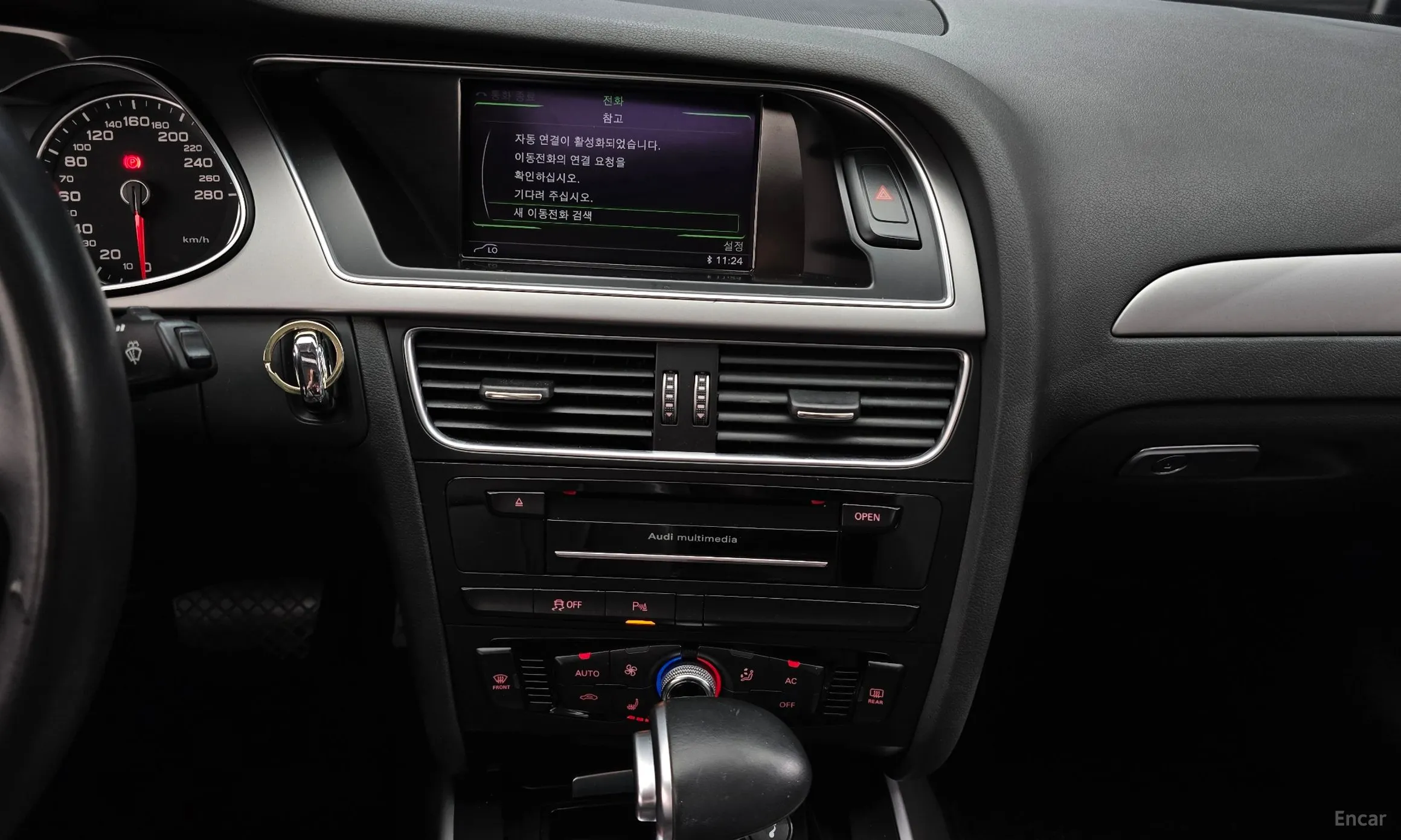 Audi New A4 превью 14