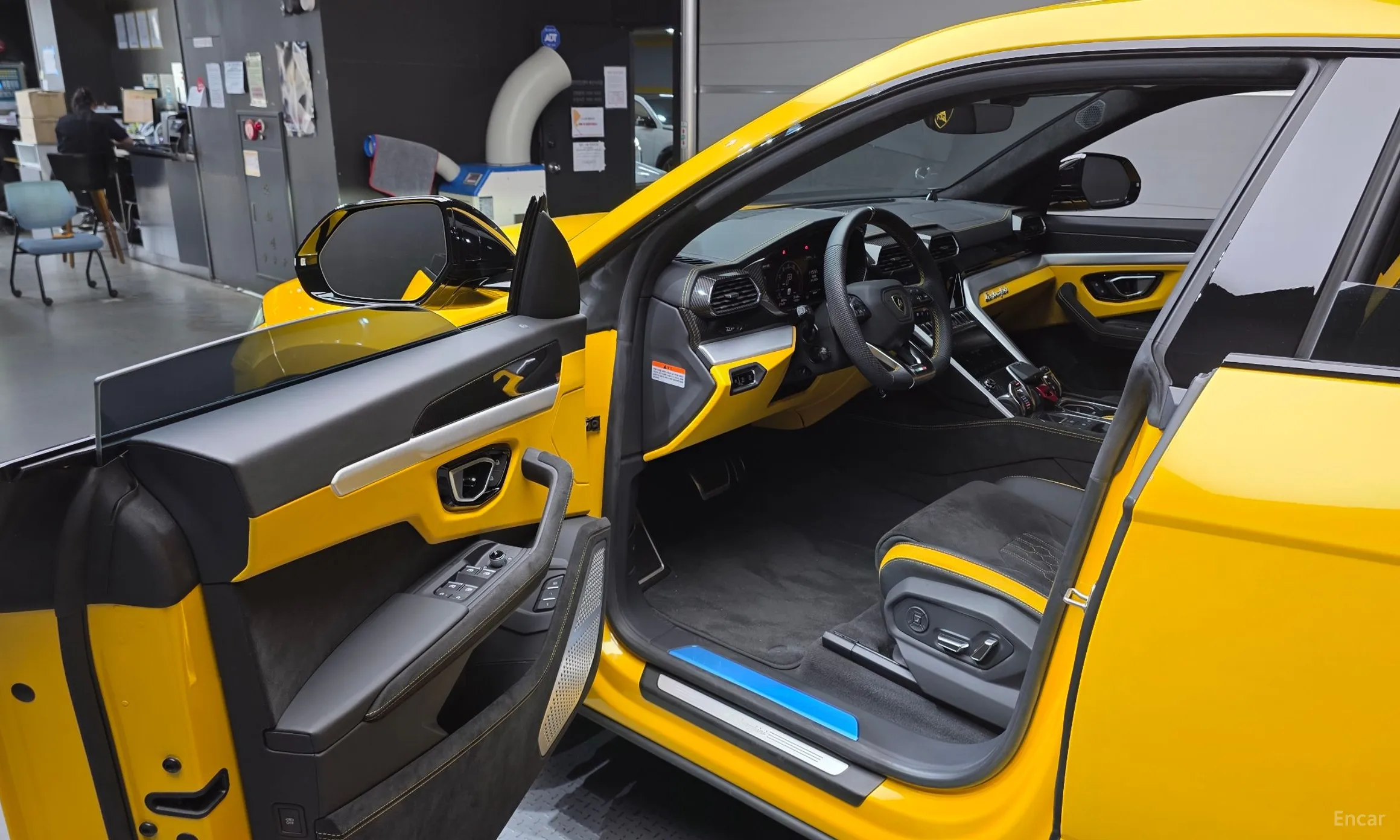 Lamborghini Urus превью 10