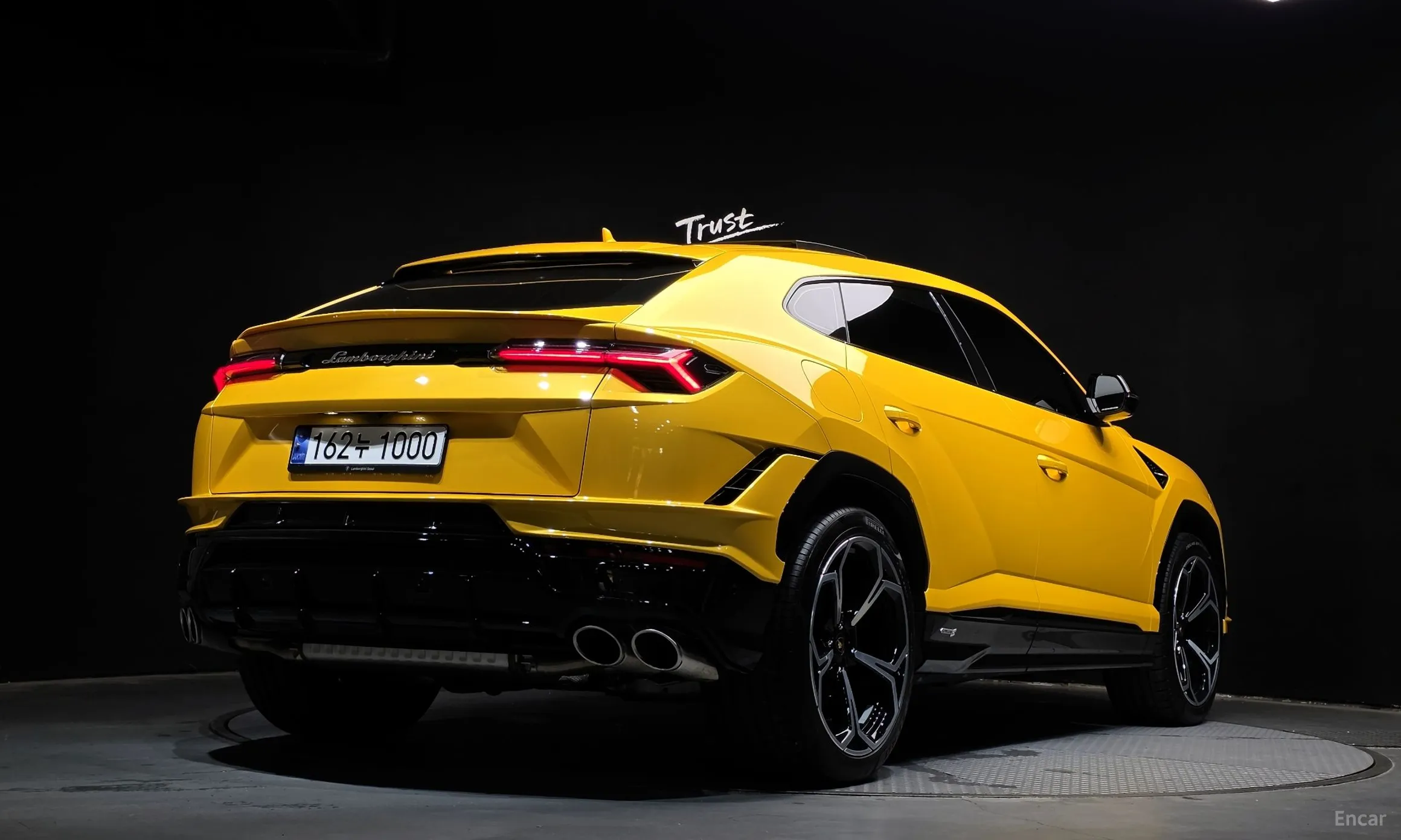 Lamborghini Urus превью 2