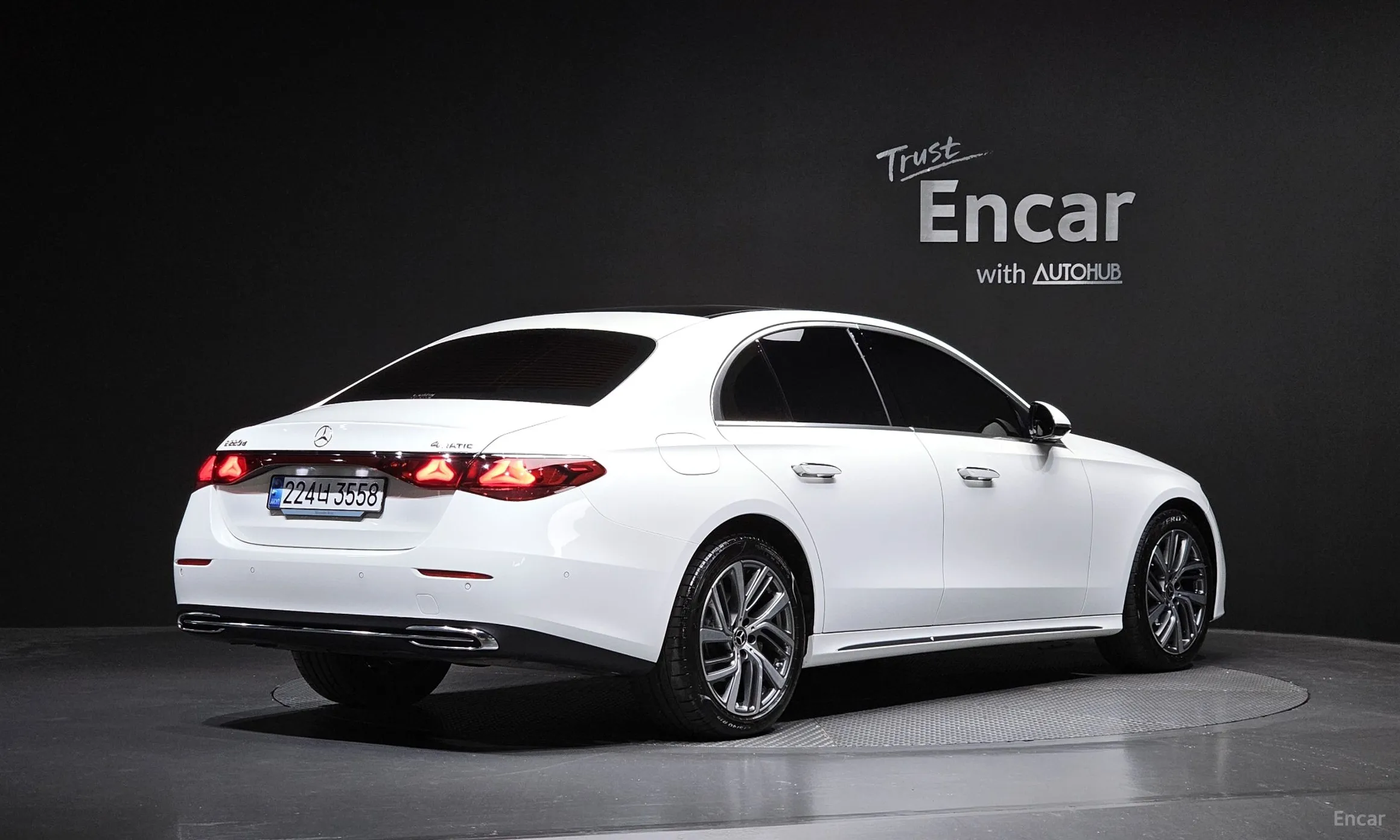 Mercedes Benz E-Class W214 превью 2