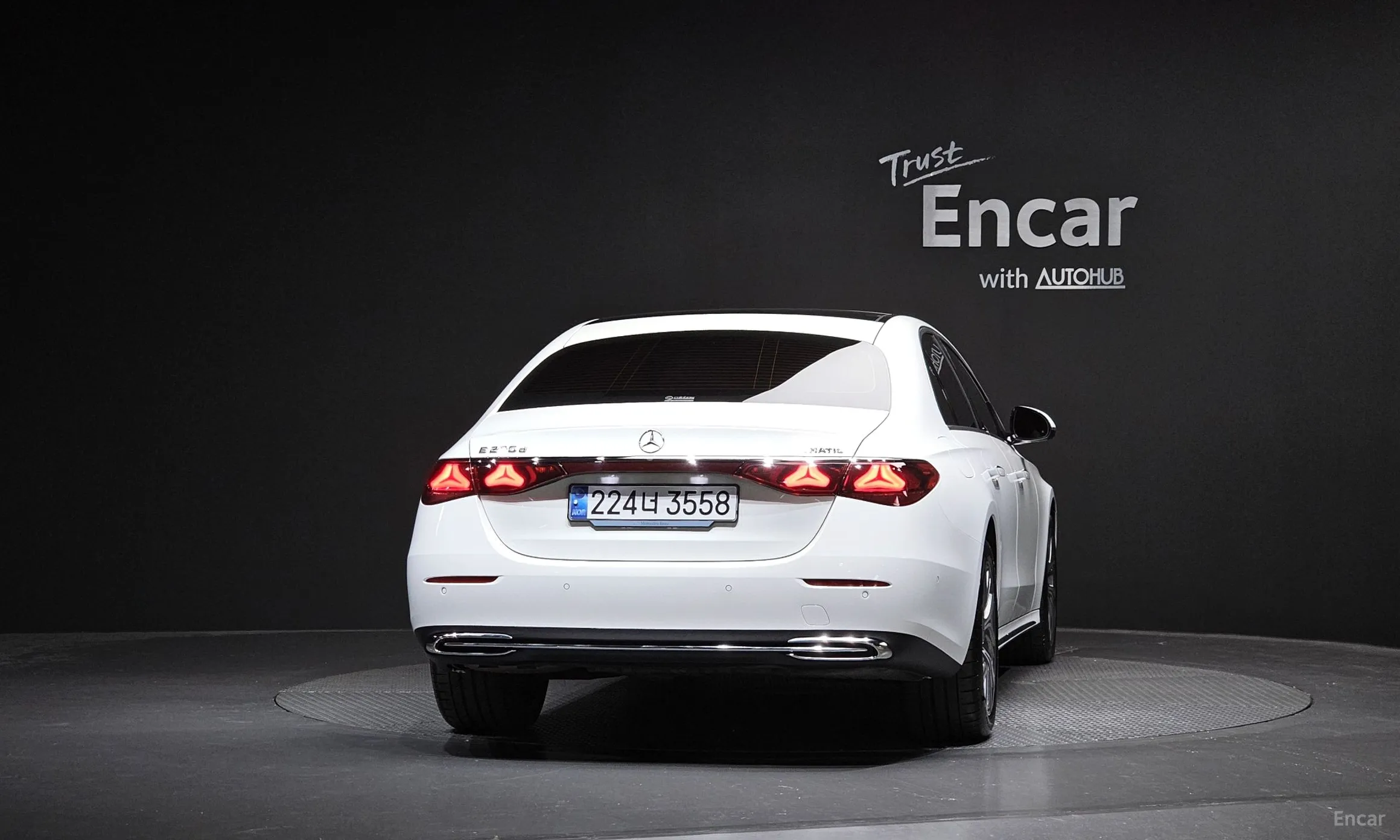 Mercedes Benz E-Class W214 превью 4