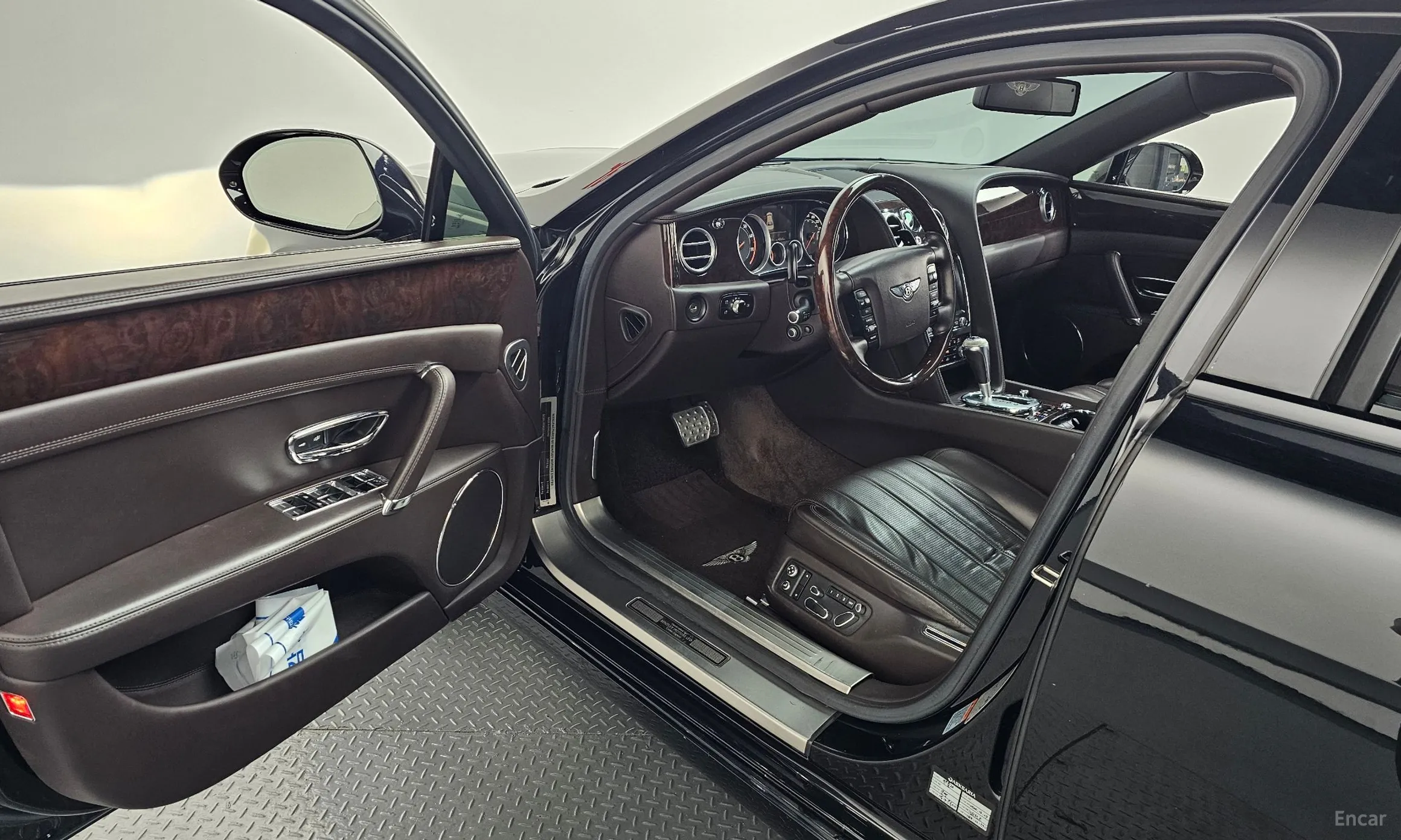 Bentley Flying Spur 2nd Generation превью 10