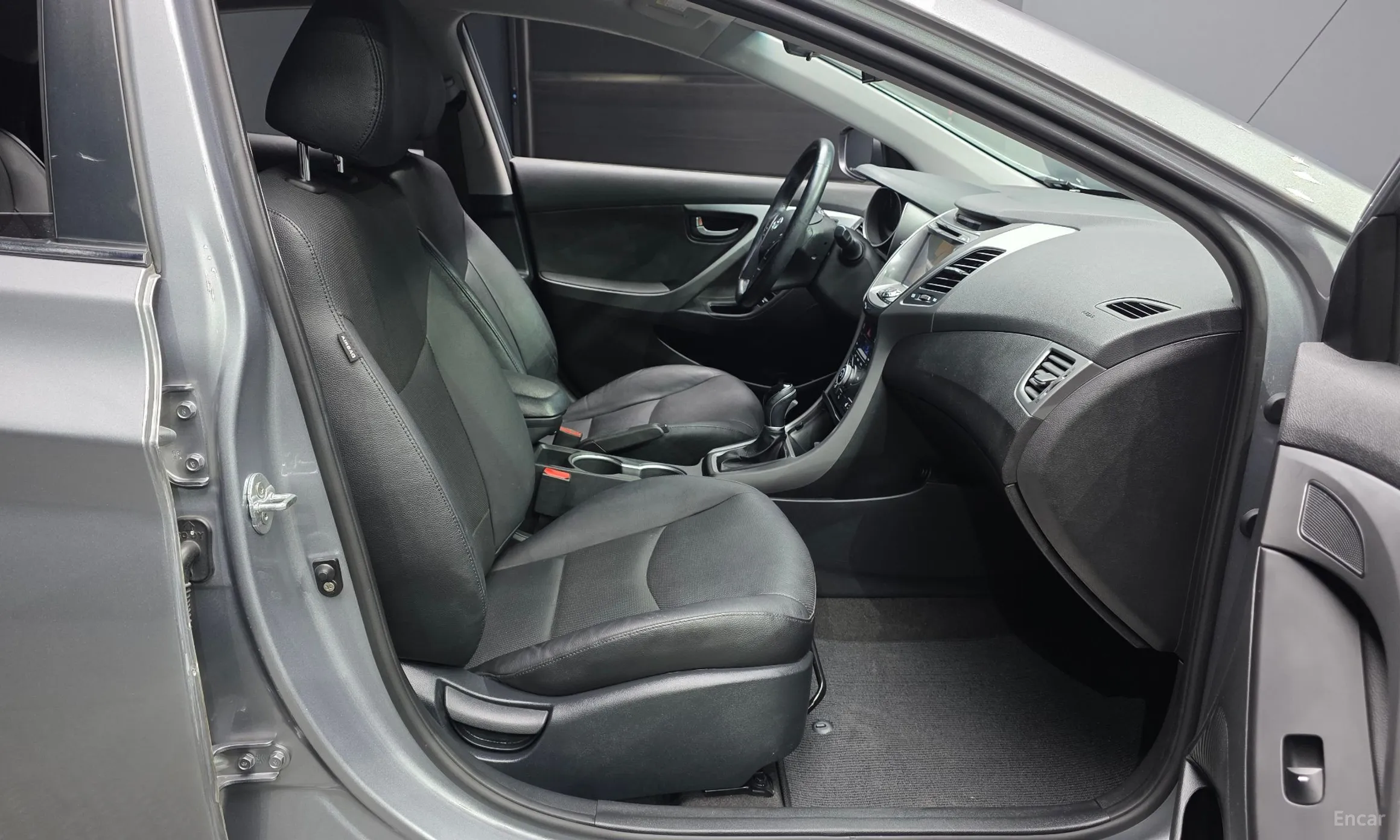 Hyundai Avante превью 11