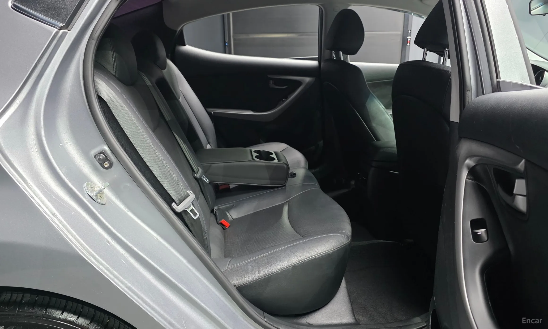 Hyundai Avante превью 12