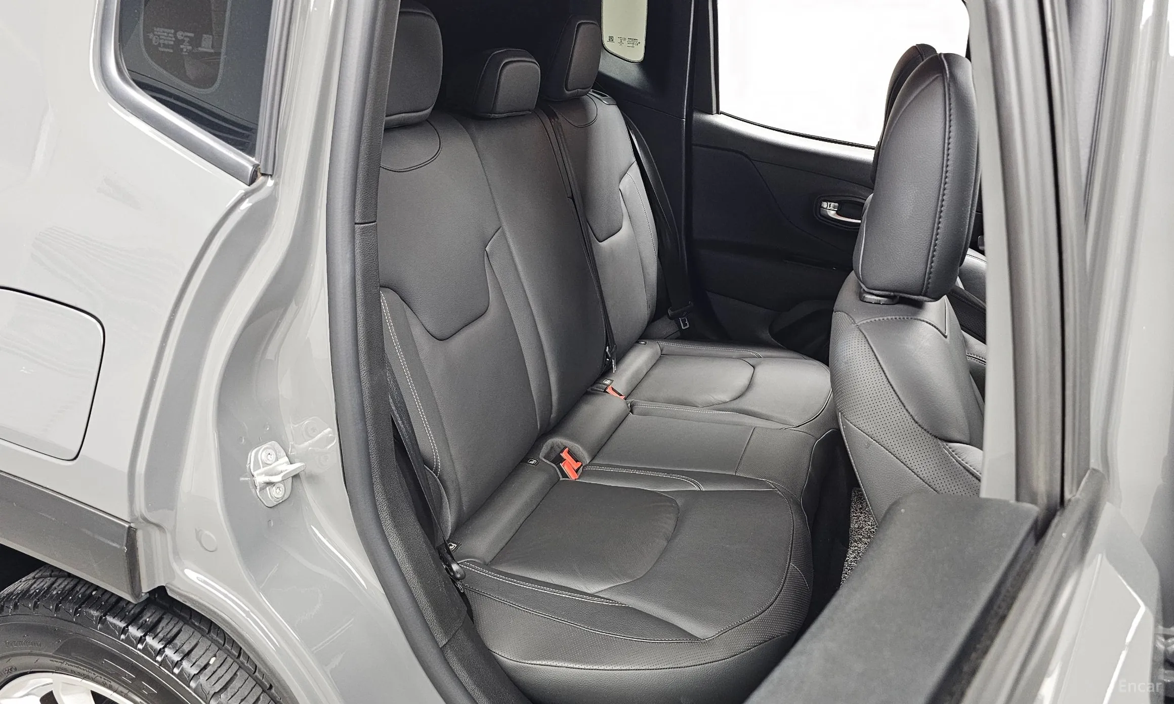 Jeep Renegade превью 11