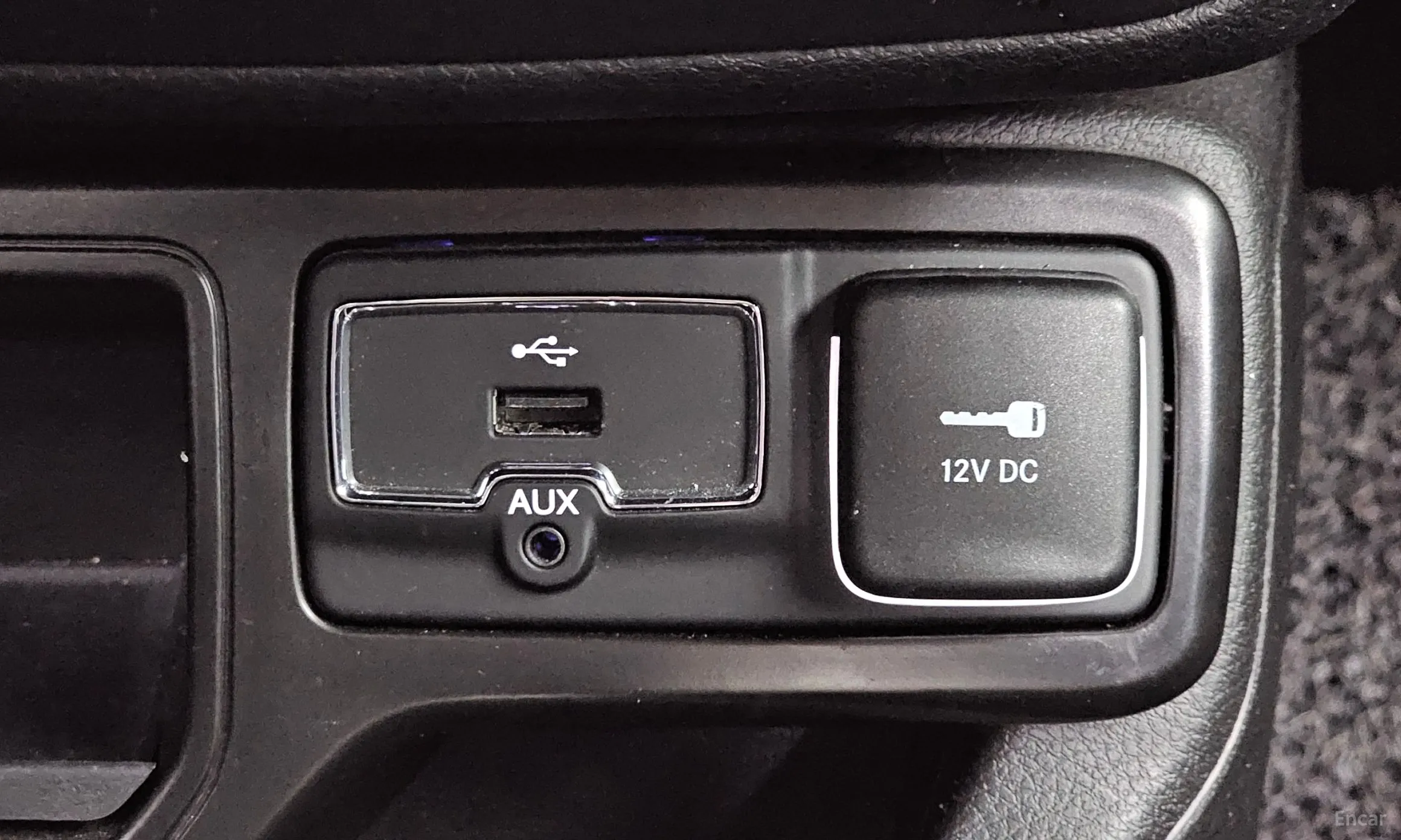Jeep Renegade превью 15