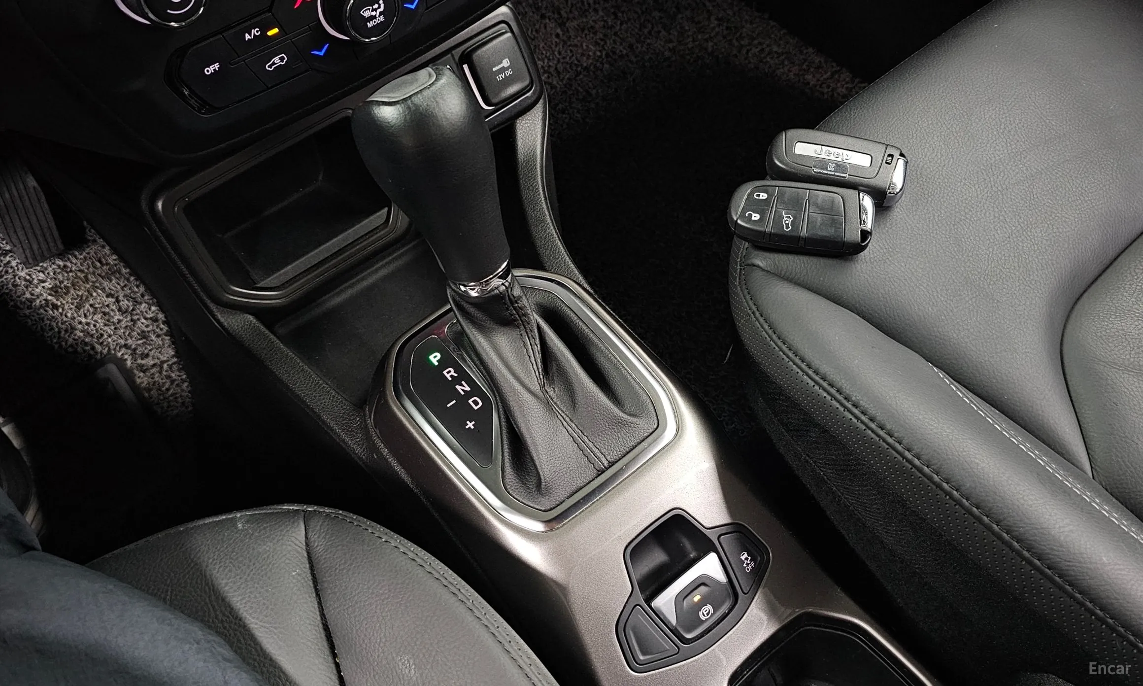 Jeep Renegade превью 9