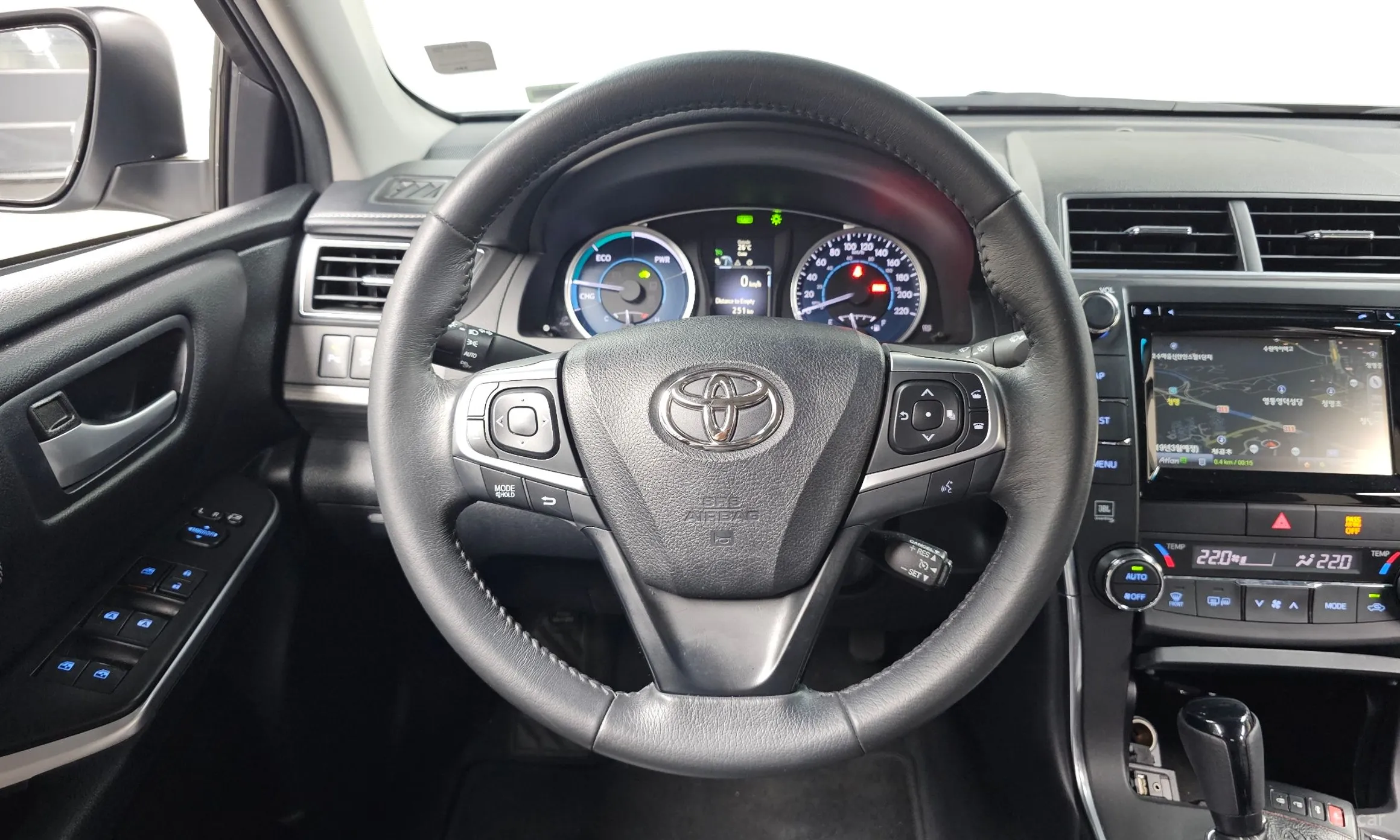 Toyota New Camry превью 13