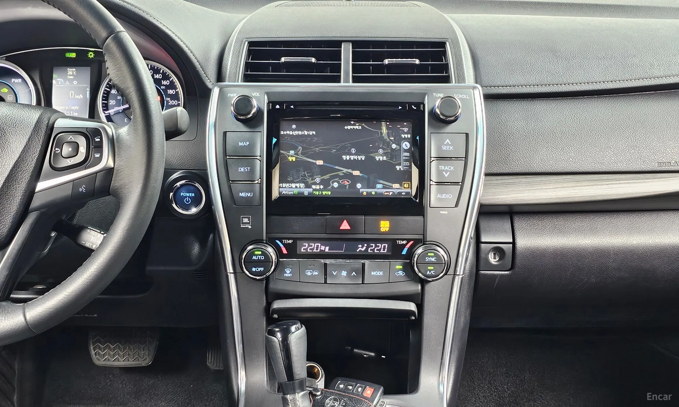 Toyota New Camry превью 14