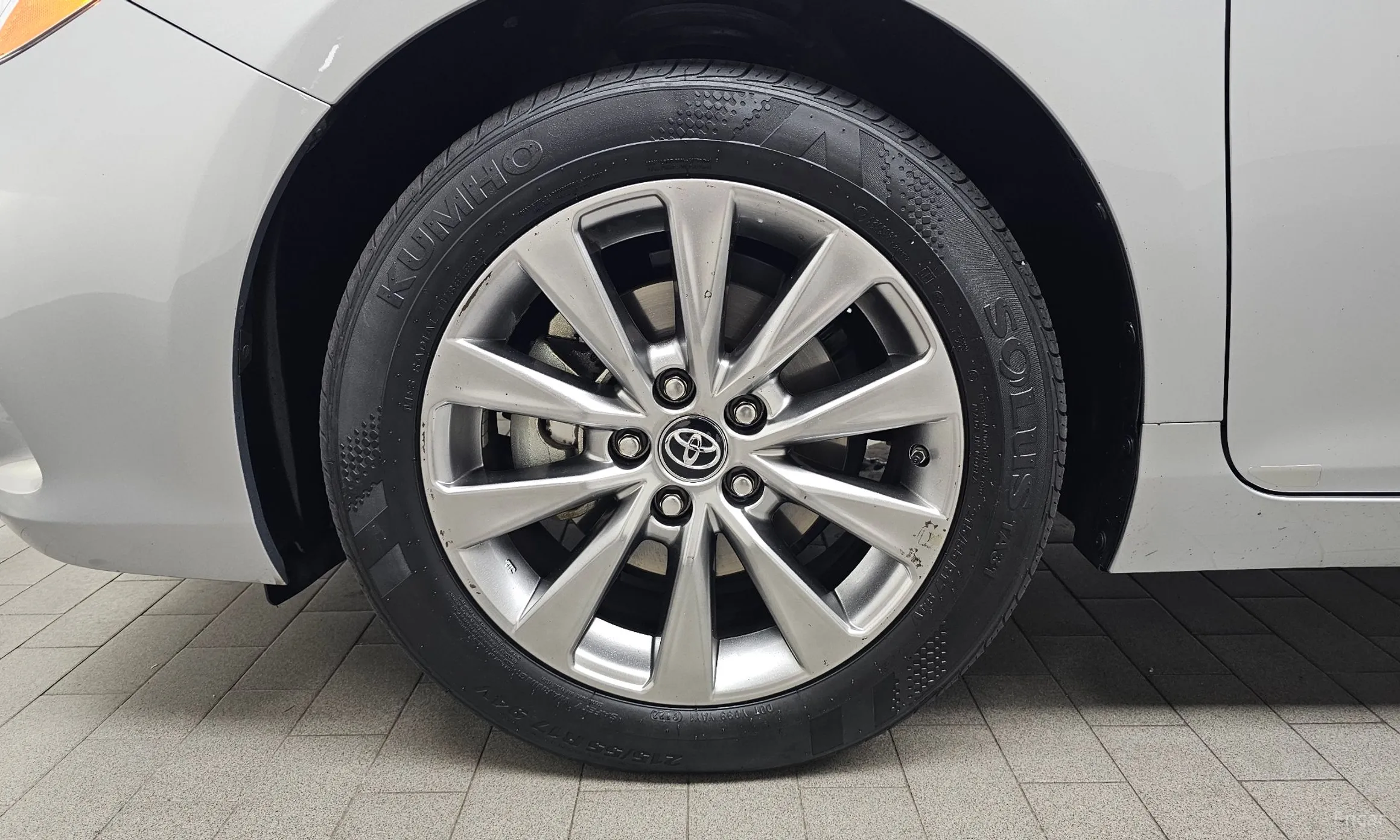 Toyota New Camry превью 5